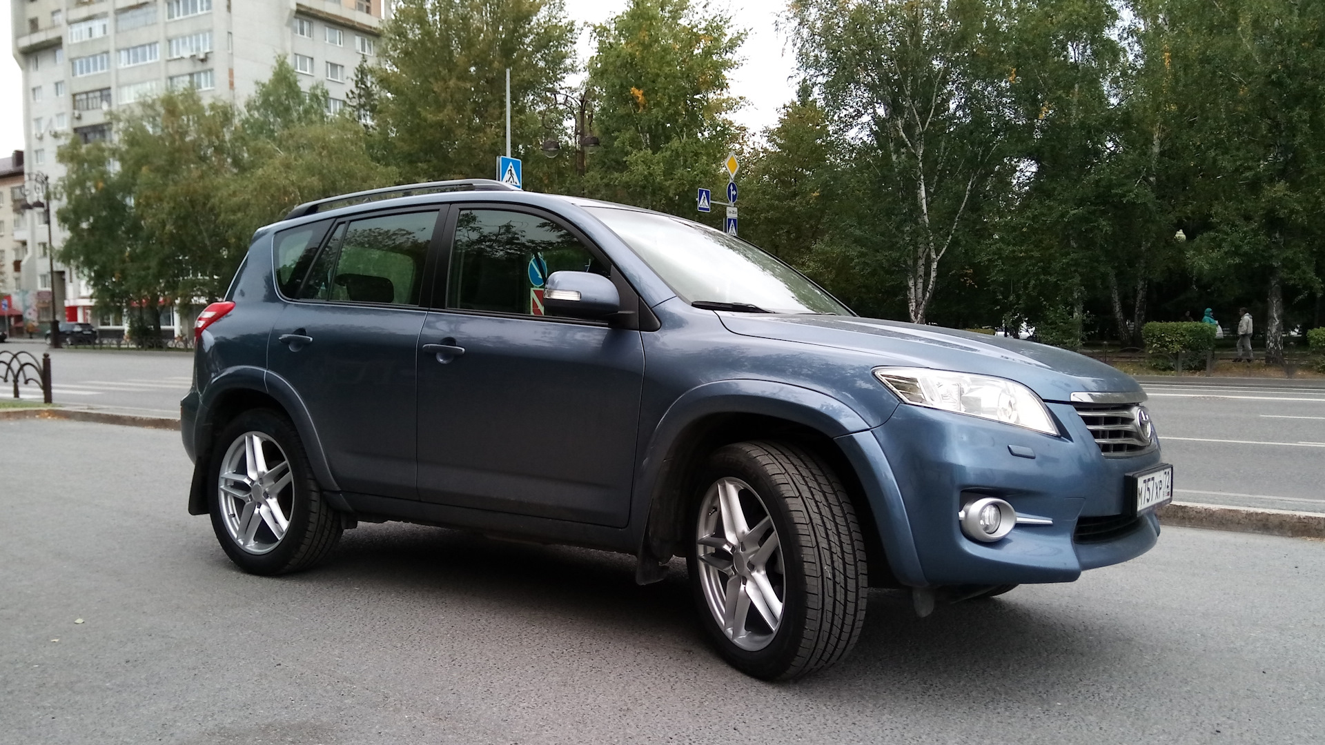 Toyota RAV4 (III) 2.0 бензиновый 2011 | ПроСто РАФиК R20 на DRIVE2