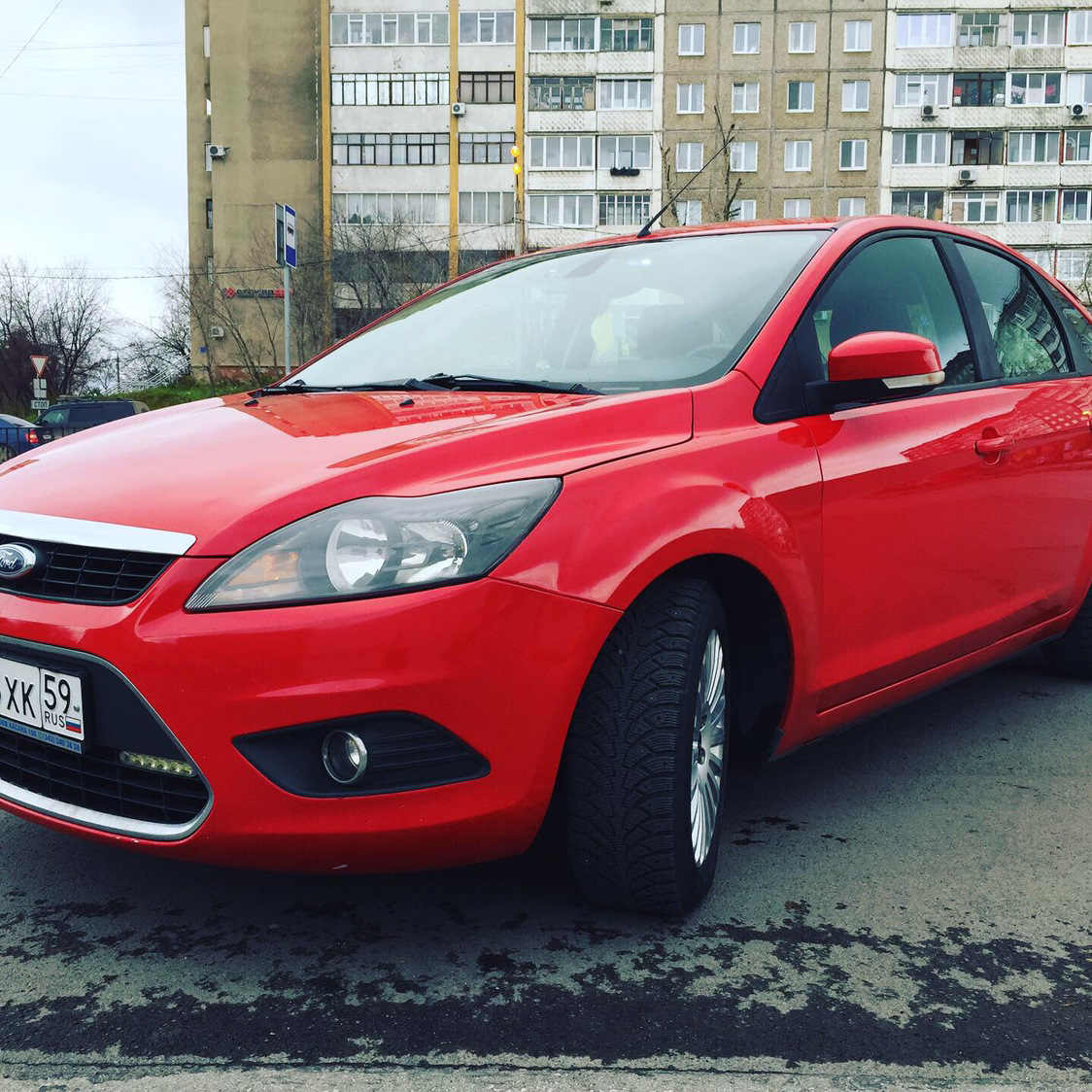 Red focus. Ford Focus 2008 хэтчбек. Форд фокус 2 Рестайлинг хэтчбек красный. Форд фокус 2 хэтчбек красный. Форд фокус 2008 красный.