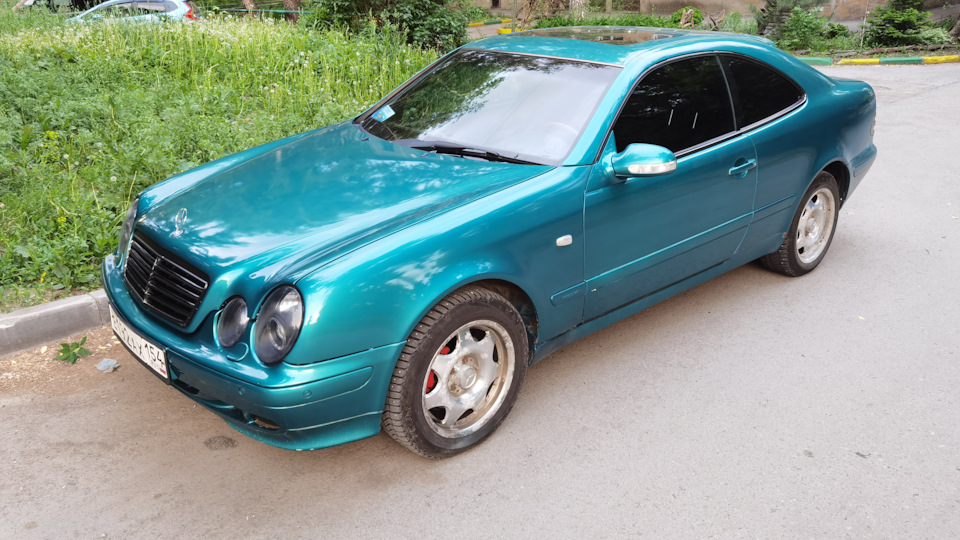 Требуется кузовной ремонт — Mercedes-Benz CLK (W208), 2,3 л, 1999 года ...