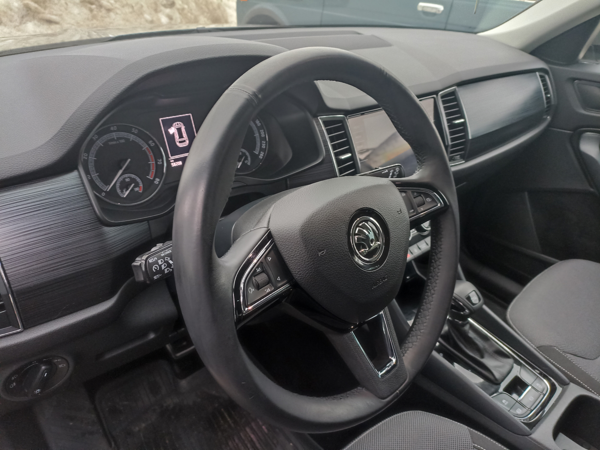 Решение с восстановление кожи на руле — Skoda Kodiaq, 1,4 л, 2019 года ...