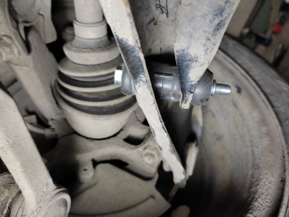 Замена стоек стабилизатора поперечной устойчивости. 148043 км — Lada ...