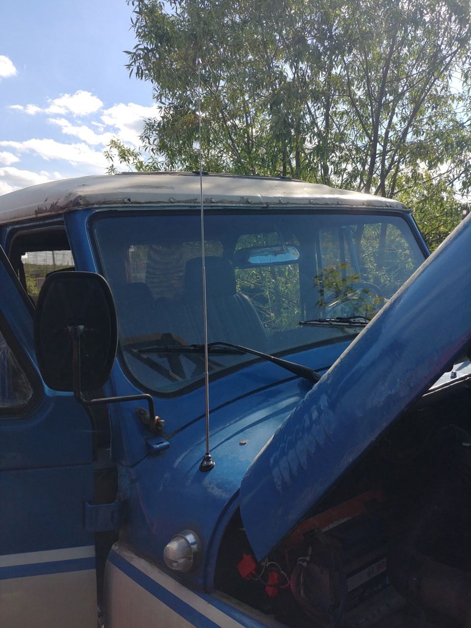 антенна на месте — UAZ 3153