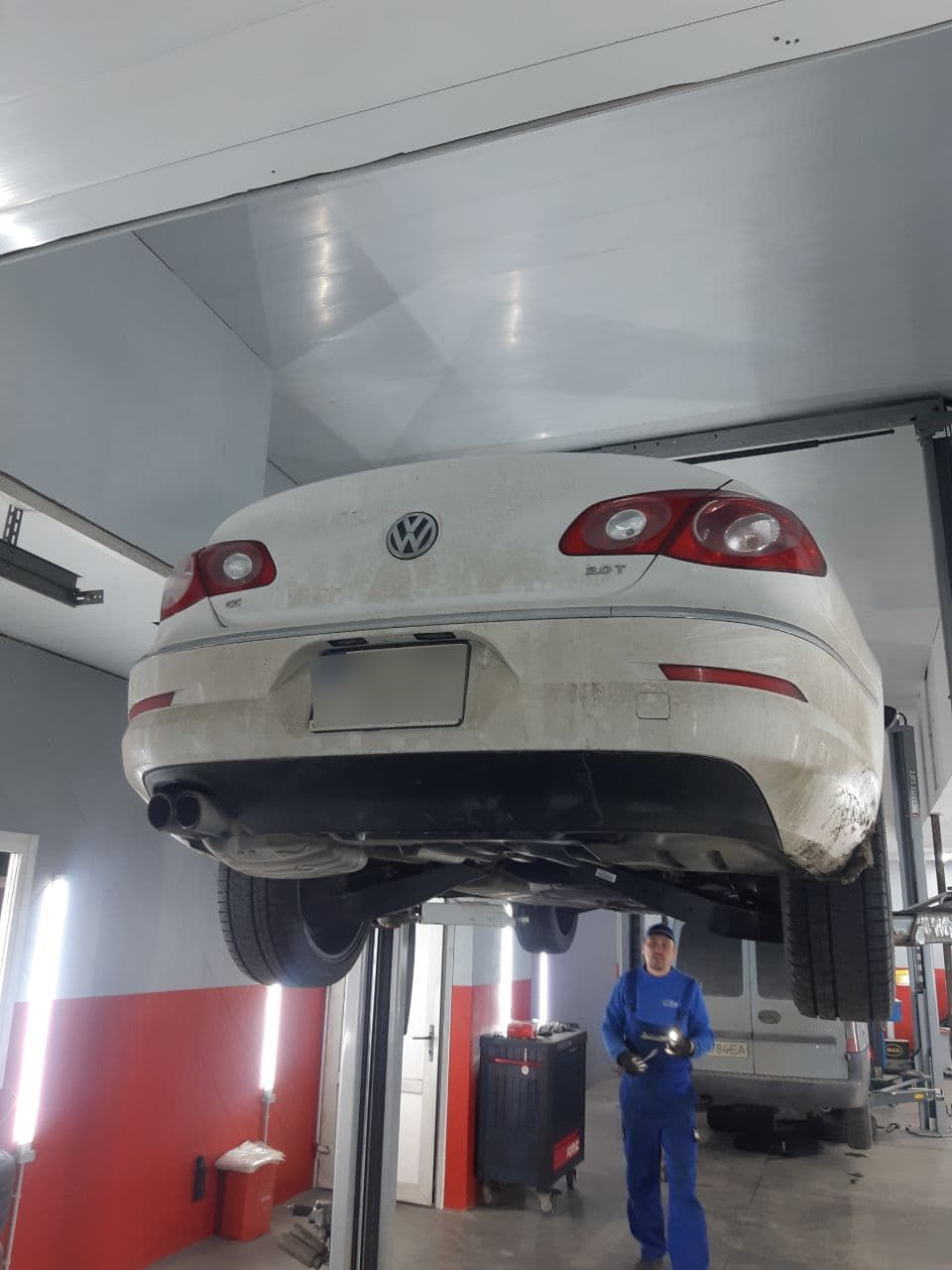 Стучит задний суппорт. Как решить эту проблему? — Volkswagen Passat CC ...