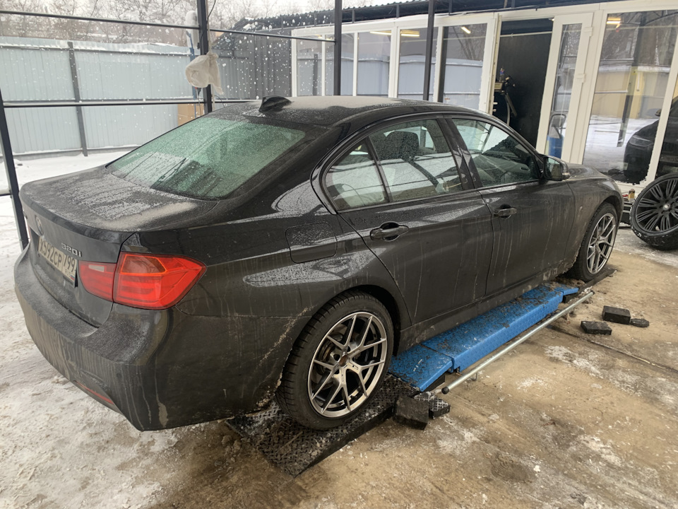 BMW F30 Диски — BMW 3 series (F30), 2 л, 2015 года | колёсные диски ...