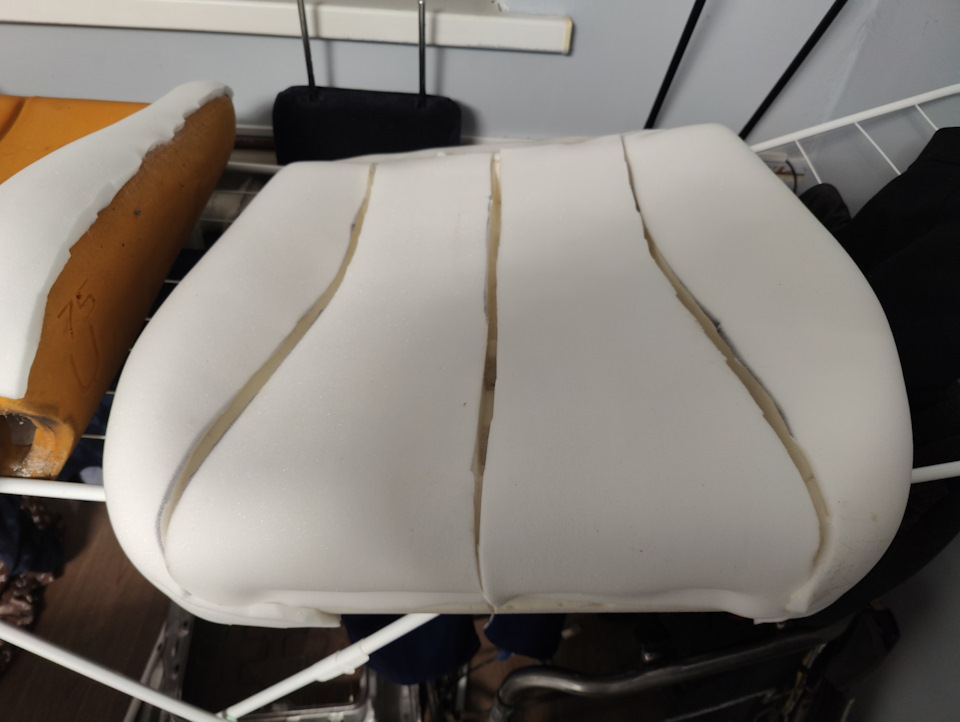 обклеил пеносидушку поролоном — Toyota Chaser (100)