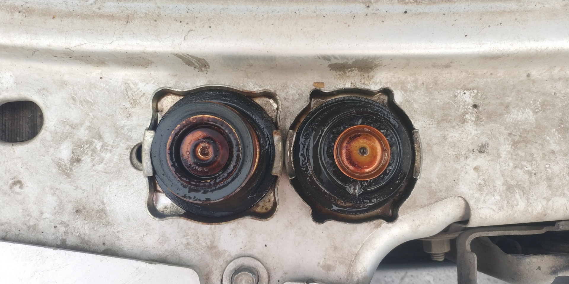 Тестер для проверки герметичности системы охлаждения car-tool ct-1175. Двс 406 система охлаждения. Система охлаждения двигателя киа рио 3. Устройство системы охлаждения двигателя змз 53. Определение газов в системе охлаждения.