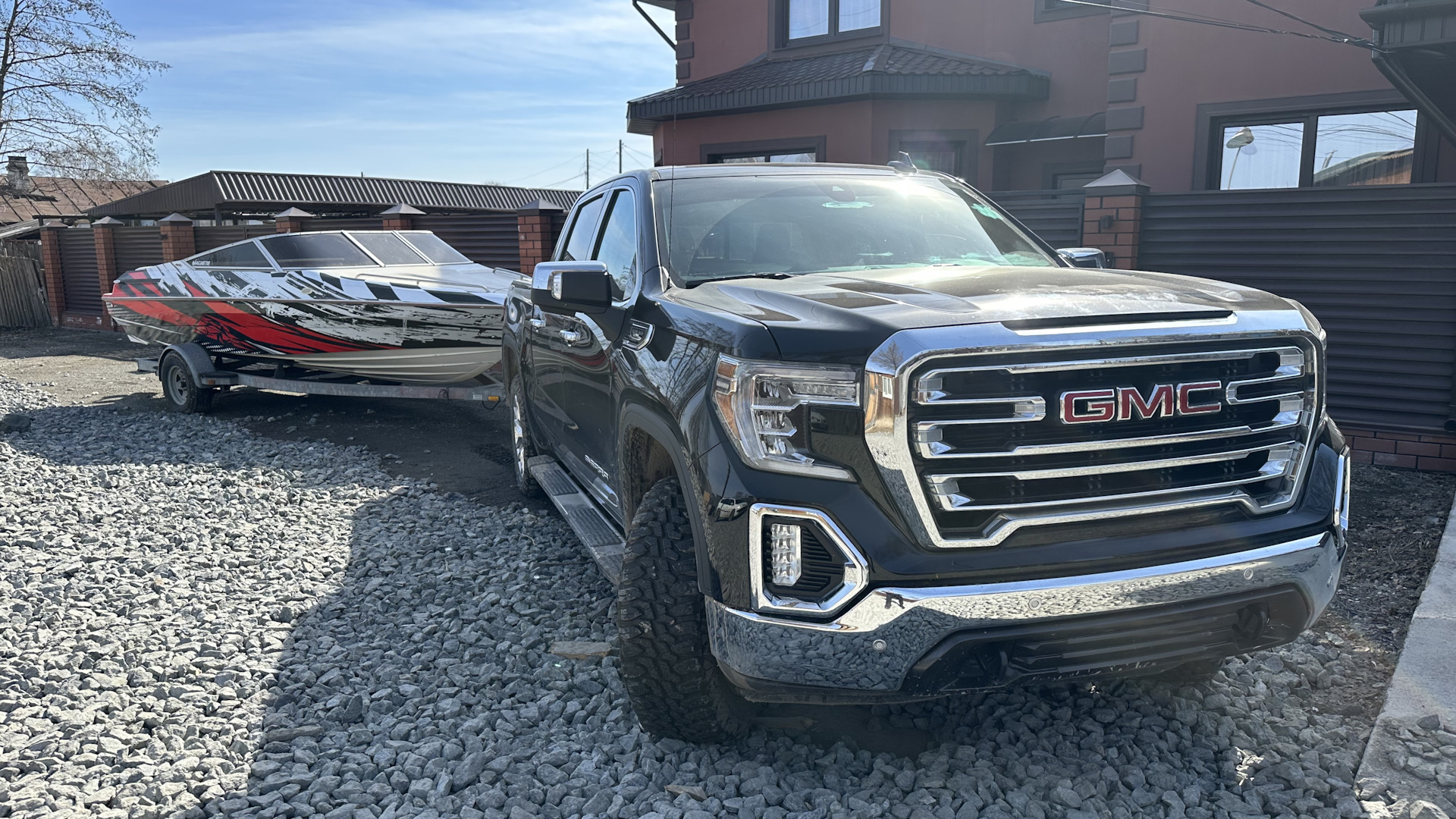 Продажа GMC Sierra (GMT K2XX) 2020 (бензин, АКПП) — с историей обслуживания  — DRIVE2.RU