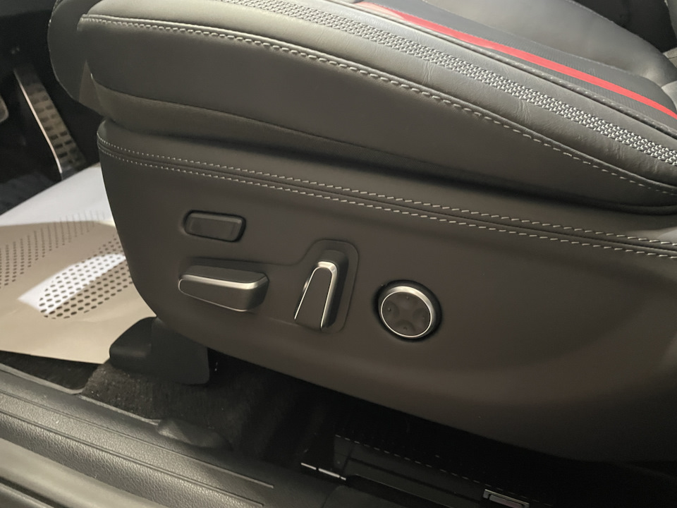 Немного кожи и алькантары для Санта Фэ — Hyundai Santa Fe (4G), 2,2 л ...