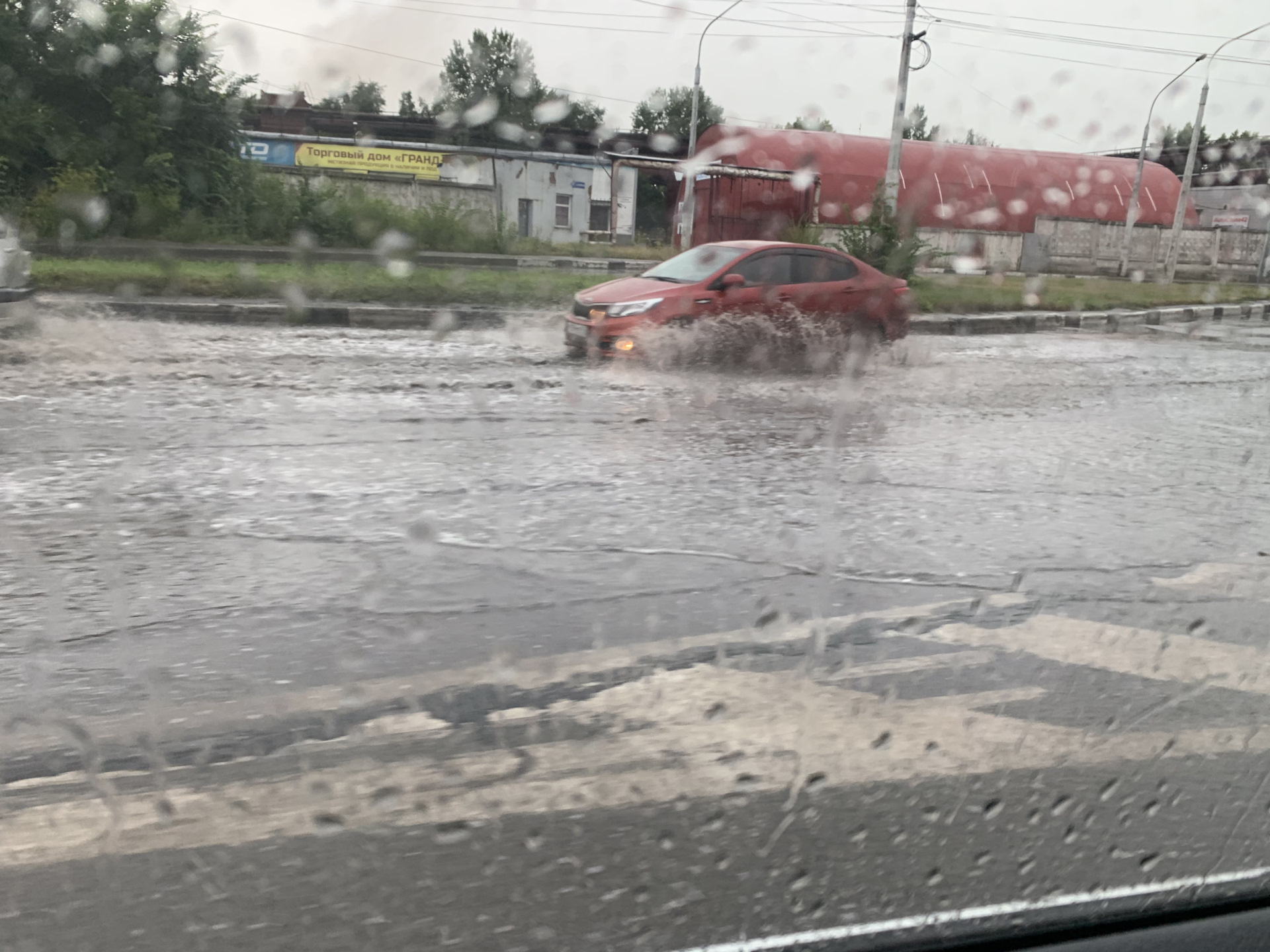 Последствия урагана в новокузнецке