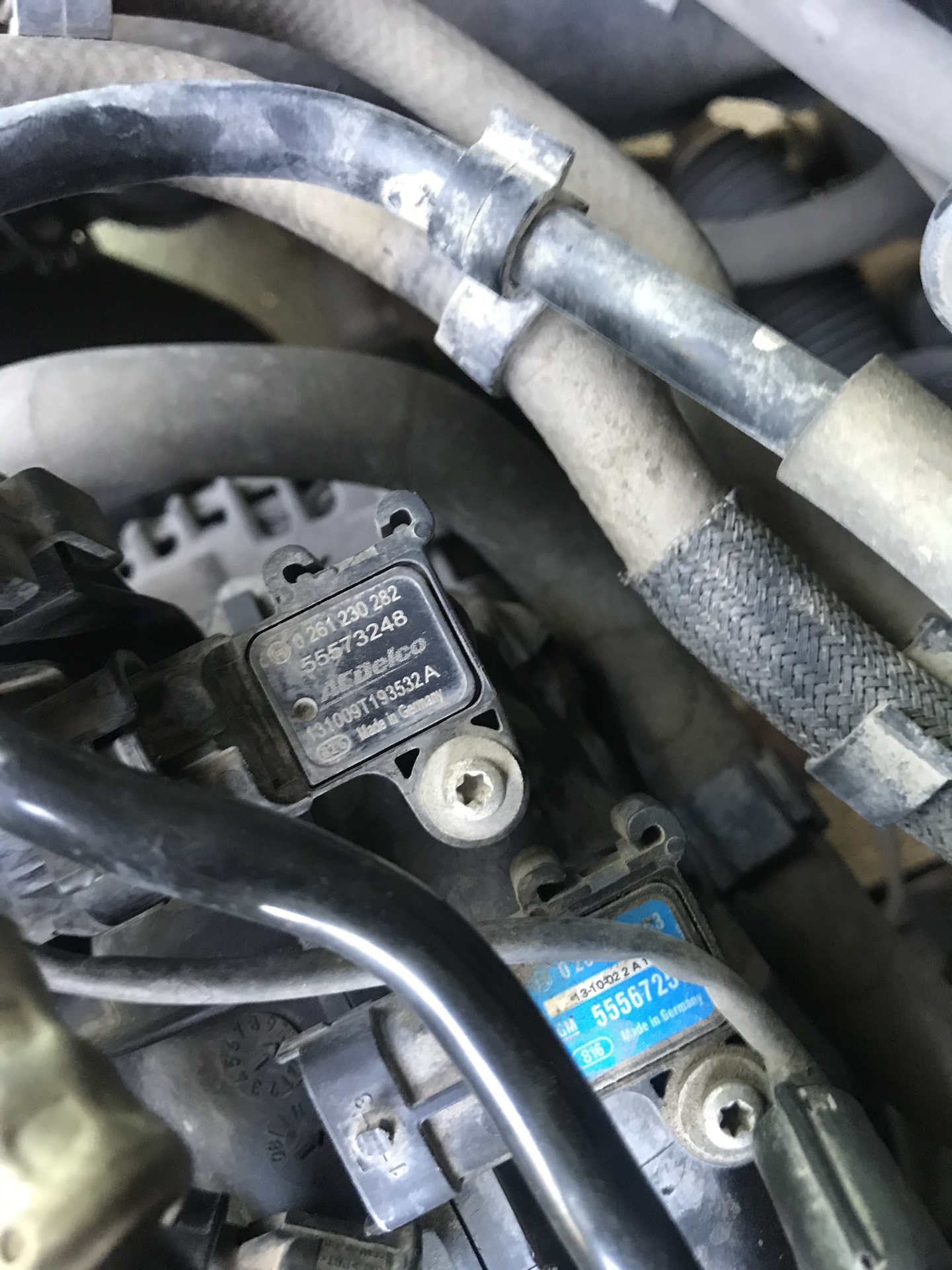 Опель ошибка р1101. Ошибка р1101 опель мокка 1. P1101 astra j 1. Опель p1101. Р0106 ларгус.