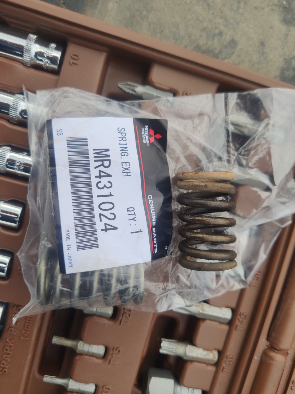 MR431024 Пружина Mitsubishi | Запчасти на DRIVE2