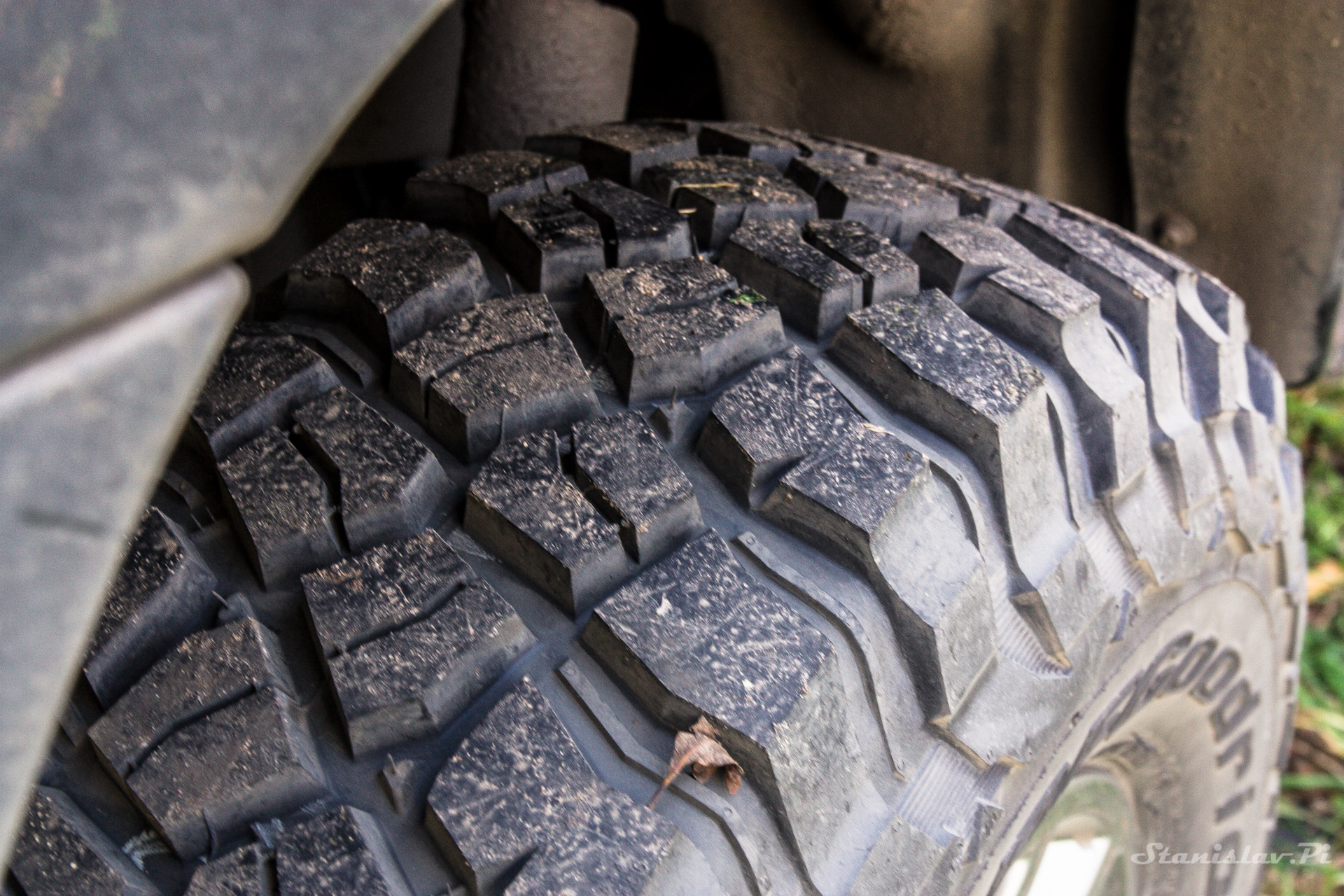 265 75 r16. BFGOODRICH MT km3. BFGOODRICH km3 265/75/16. Глубина протектора гудрич 265 65.