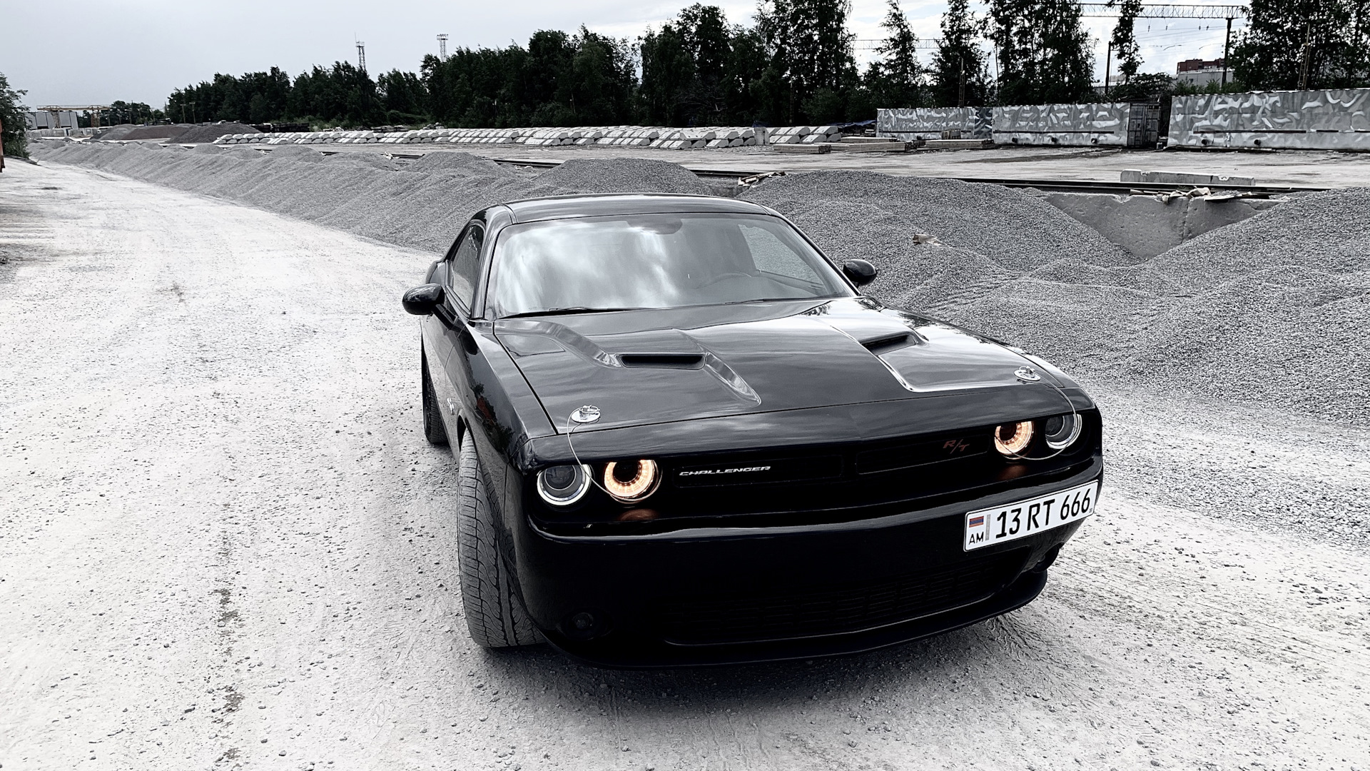 Dodge Challenger 3.6 бензиновый 2015 | 666 на DRIVE2