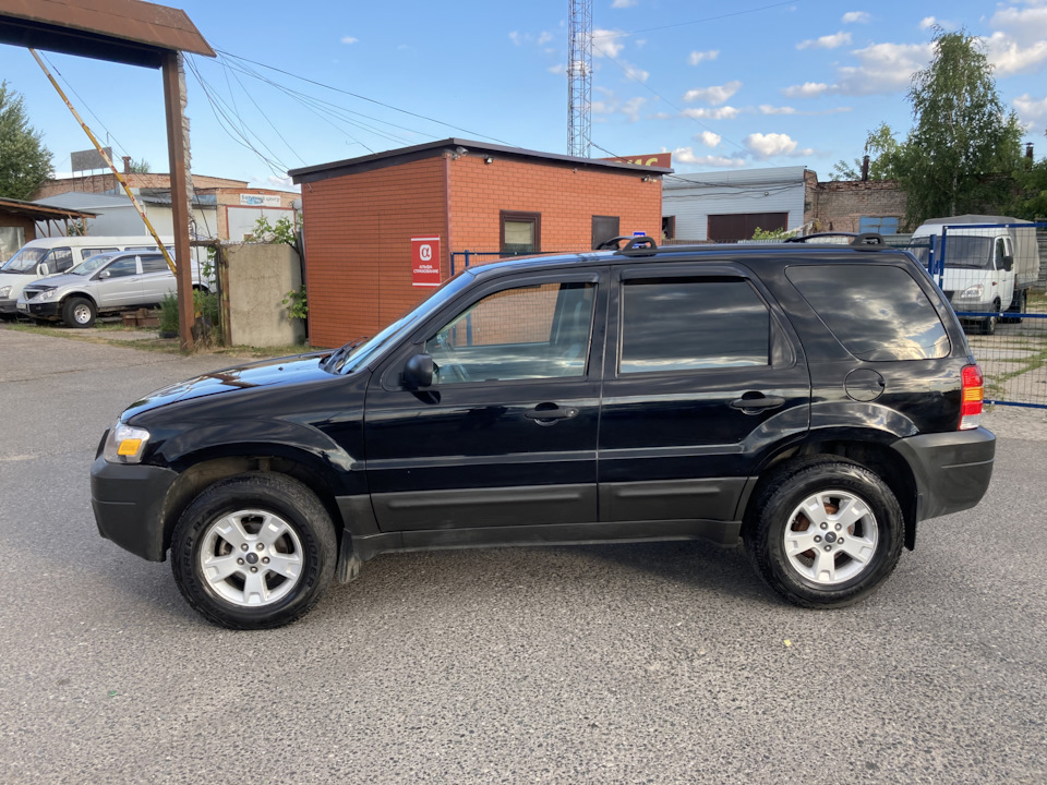 Форд эскейп 1.6. Форд Эскейп 2005 года. Ford Escape 2005.