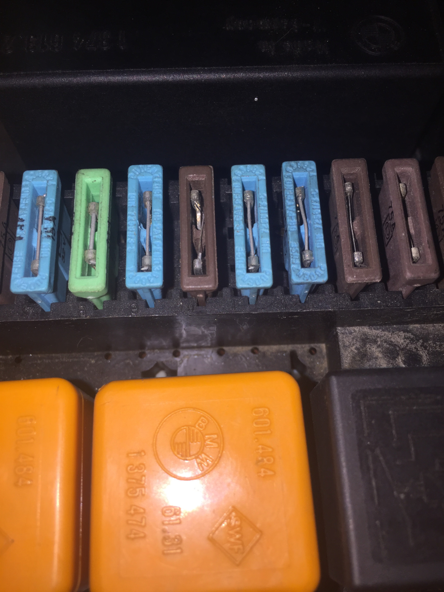 Течка рейки, мотора и коробки — BMW 3 series Touring (E30), 2 л, 1990