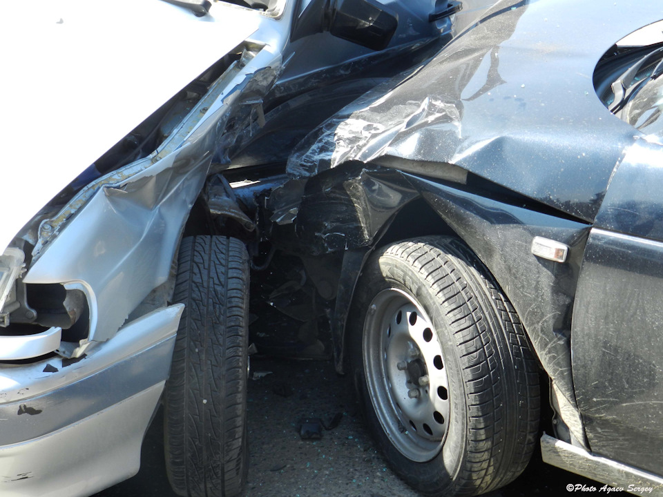 Мерседес ущерб. Осаго. Хакер мошенник фото татар-информ. Дтп без осаго. Дтп не отдал деньги.