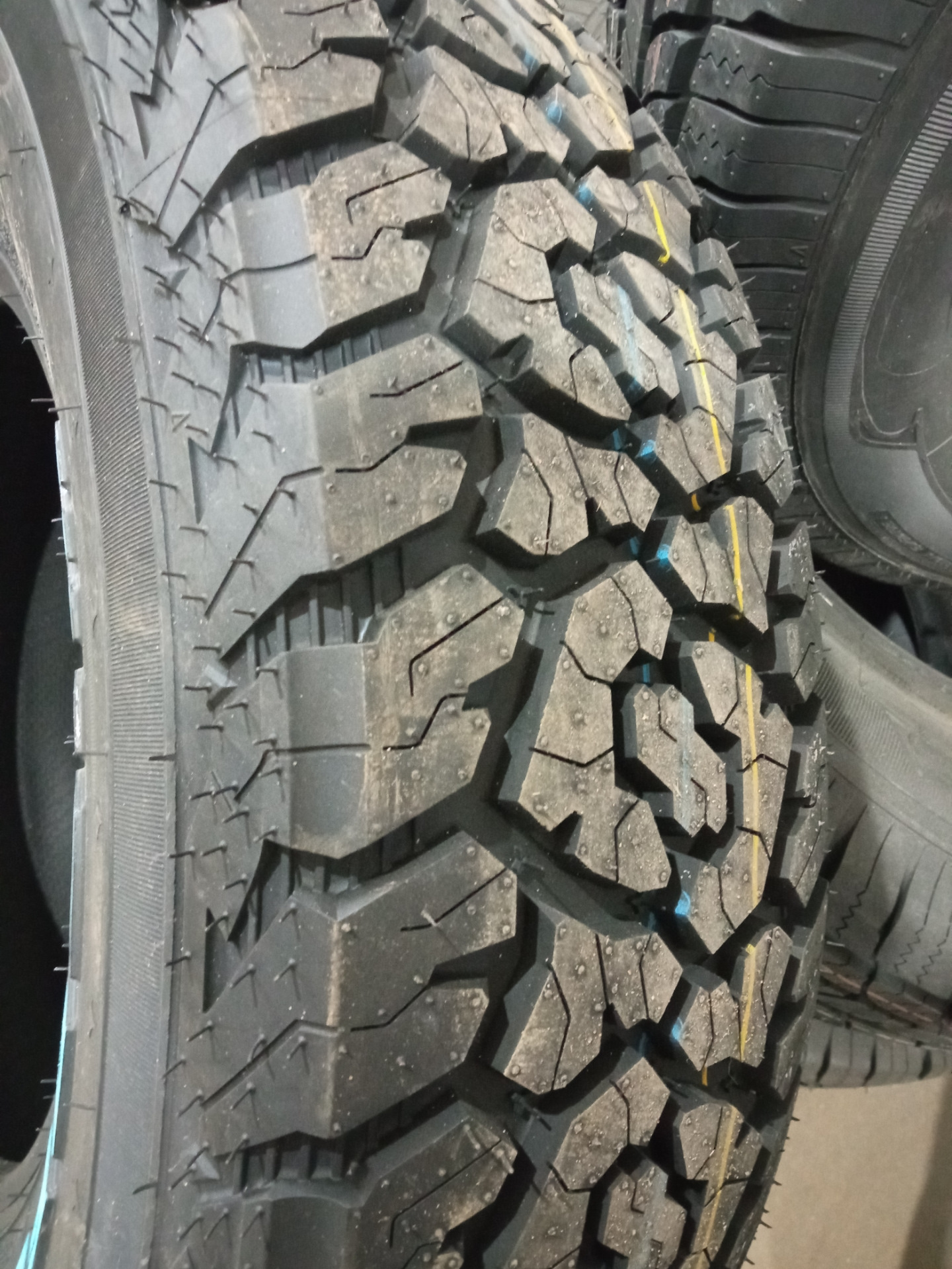 Windforce catchfors a t отзывы. Windforce catchfors m/t 235/85 r16. Windforce catchfors a/t II. Windforce catchfors m/t 245/75 r16 120/116q. Windforce catchfors a/t II lt235/85 r16 120/116r (RWL).