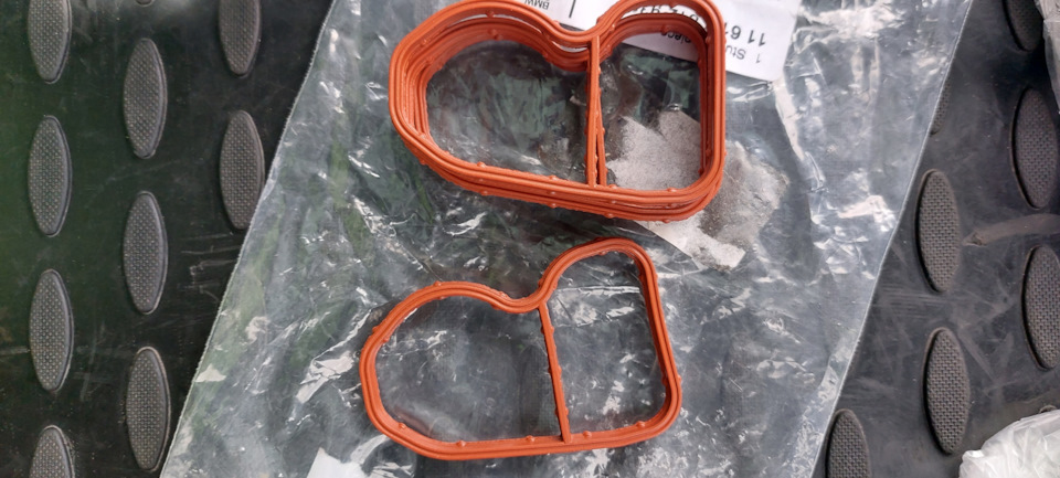 Кто чистил впуск и менял вихревые заслонки — BMW X3 (F25), 2 л, 2013 ...