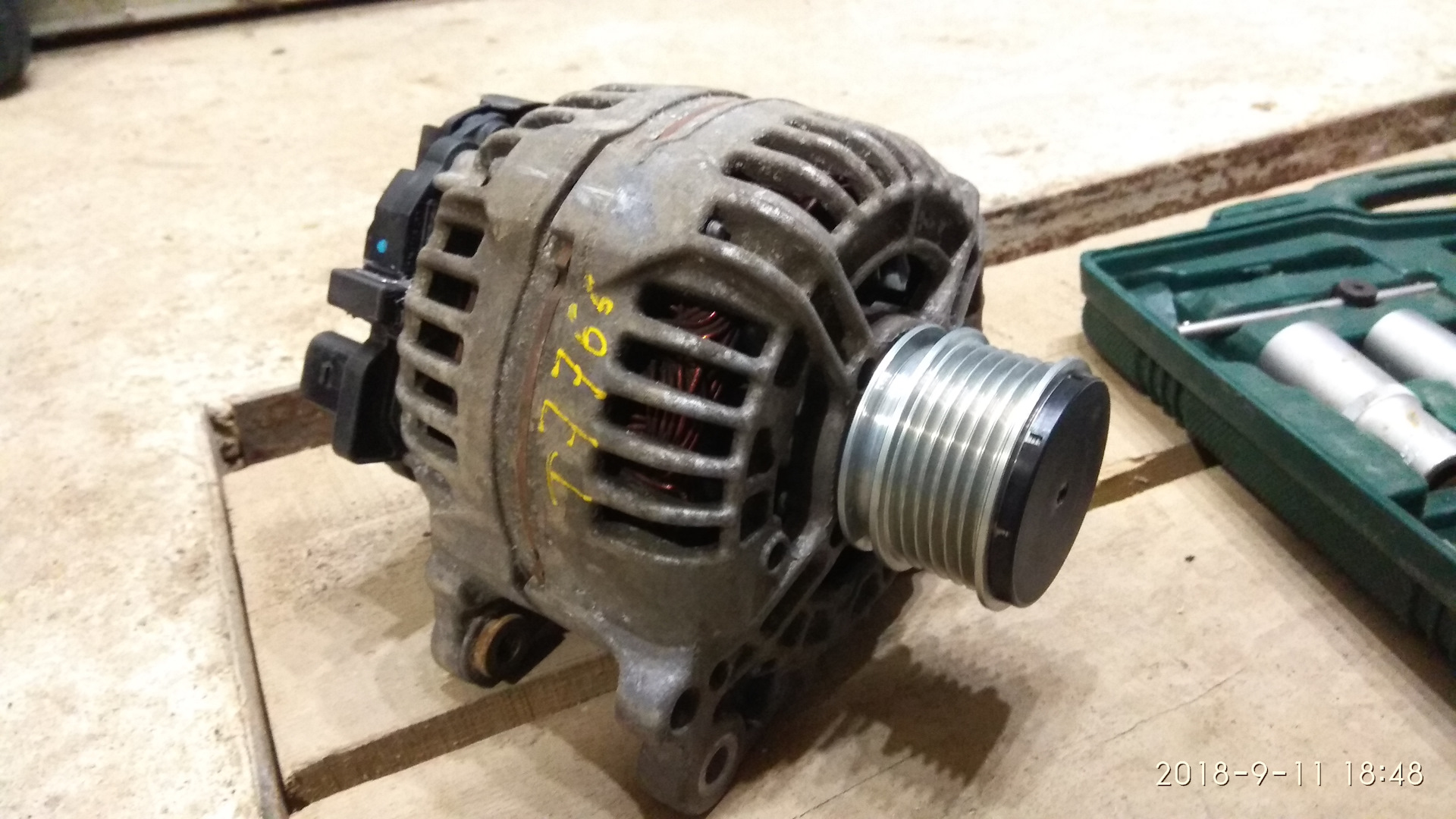 Генератор исправен. Генератор нива 80а. Генератор исправен. Генератор нива 2121. 102211-7100 генератор.