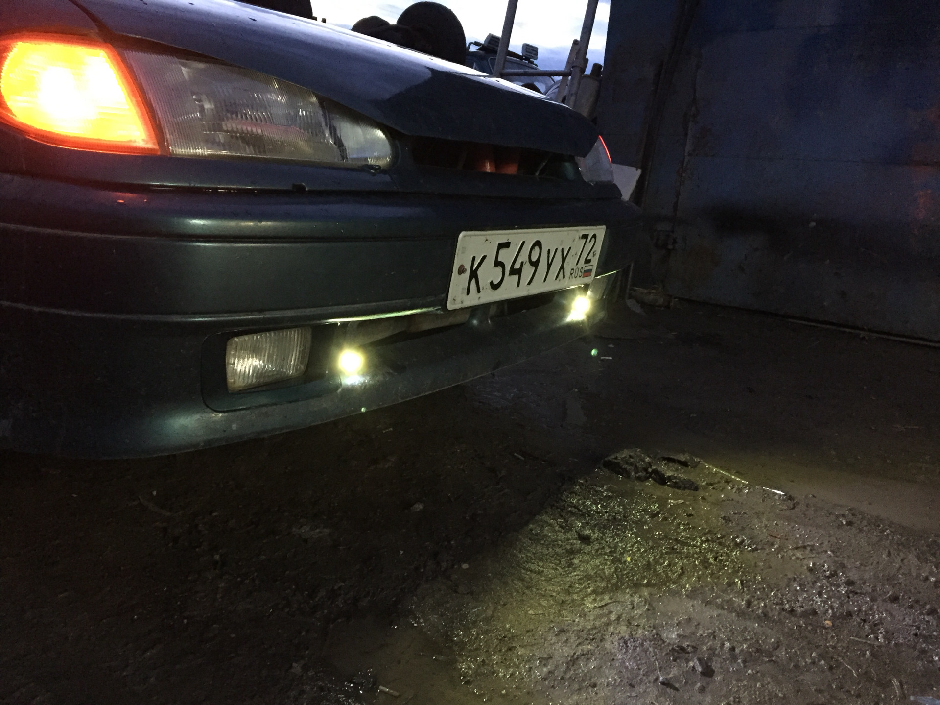 Стоп сигналы ваз 2114 калаши. Задние фонари неоновые на ваз 2114. Фонари орлиный глаз 2114. Ходовые огни на ваз 2110. Задние фонари орлиный глаз 2114.