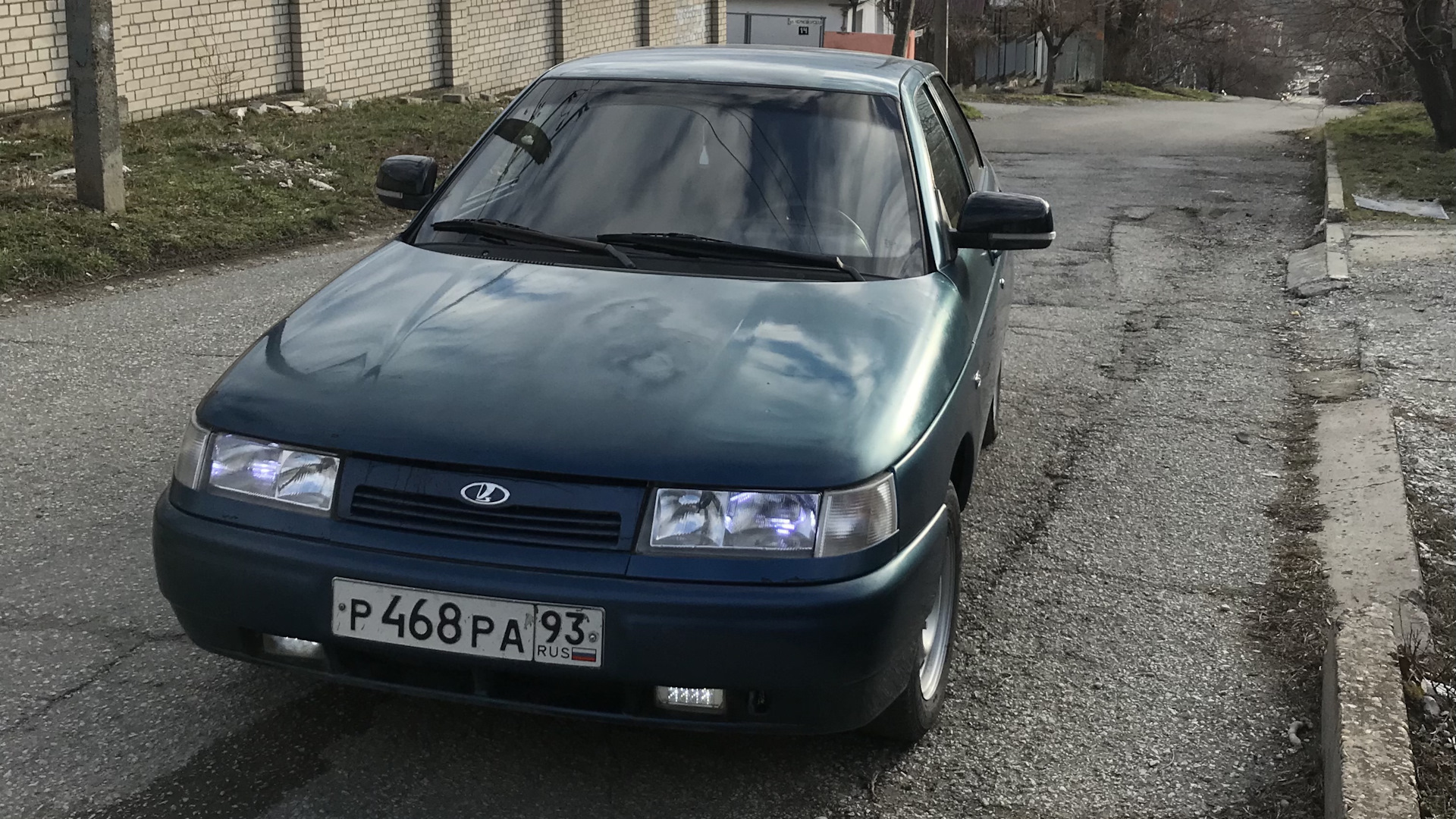 Lada 21104 1.5 бензиновый 2005 | Синяя зелёнка на DRIVE2