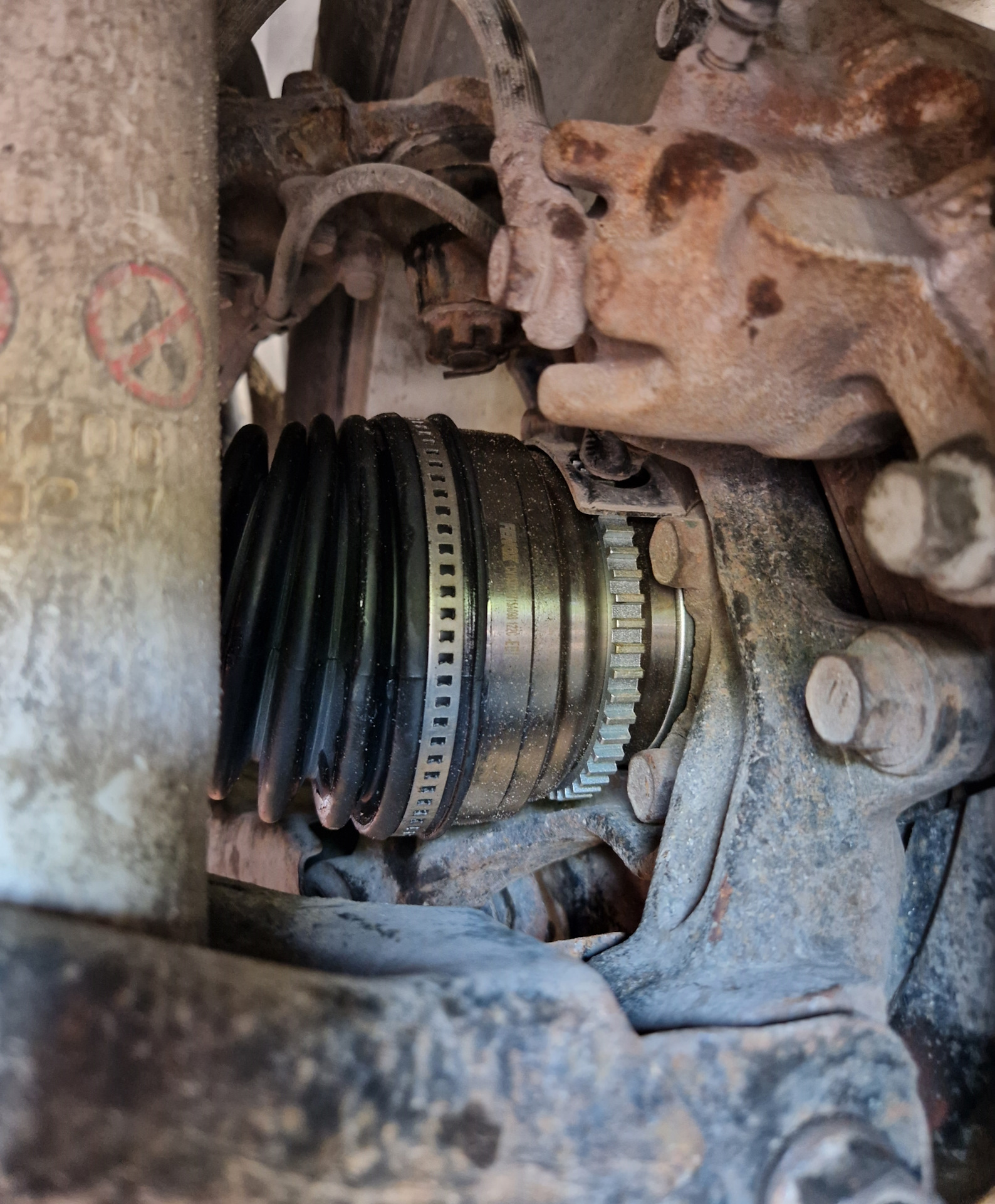 Замена заднего внешнего шруса на Fenox — Mitsubishi Pajero (4G), 3,2 л ...