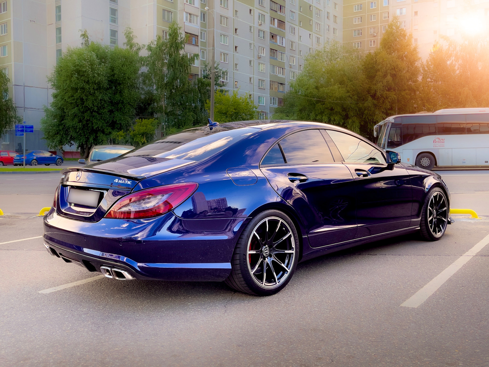 Mercedes CLS c218 открытая дверь