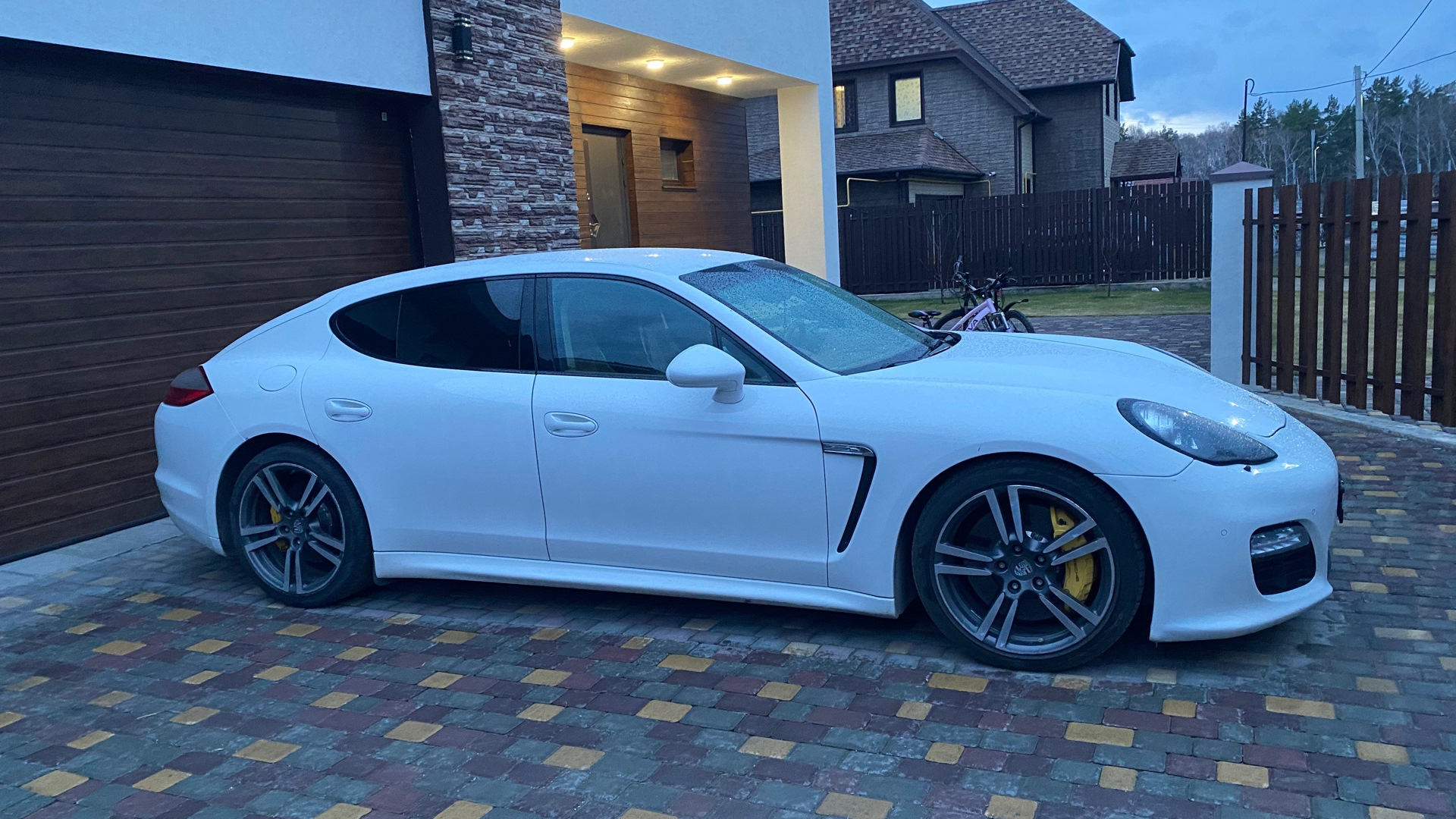 Porsche Panamera 1g