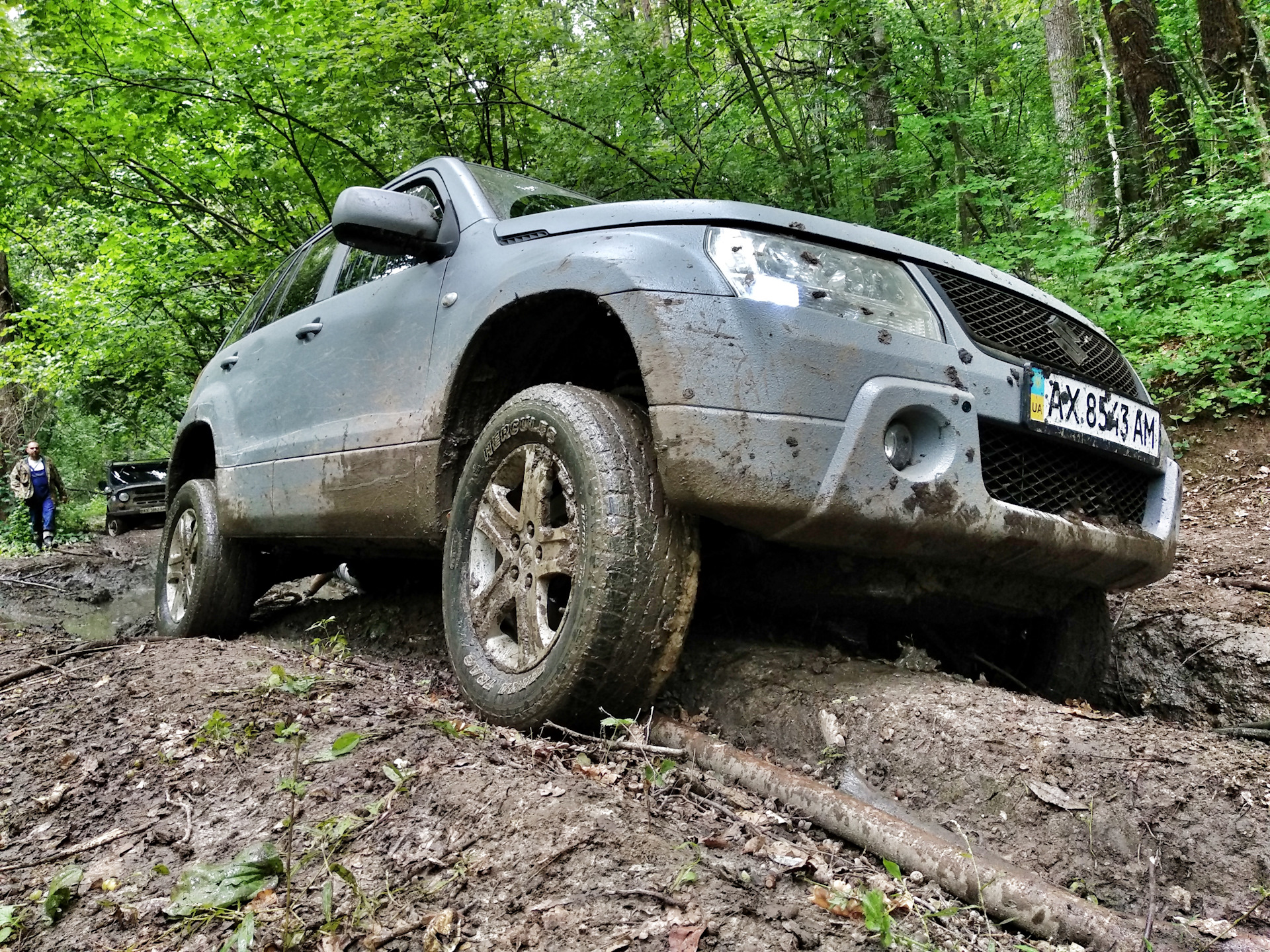 Сузуки витара бездорожье. Suzuki Grand Vitara off Road. Suzuki Grand Vitara для бездорожья. Сузуки Гранд Витара по бездорожью. Сузуки Гранд Витара для бездорожья.