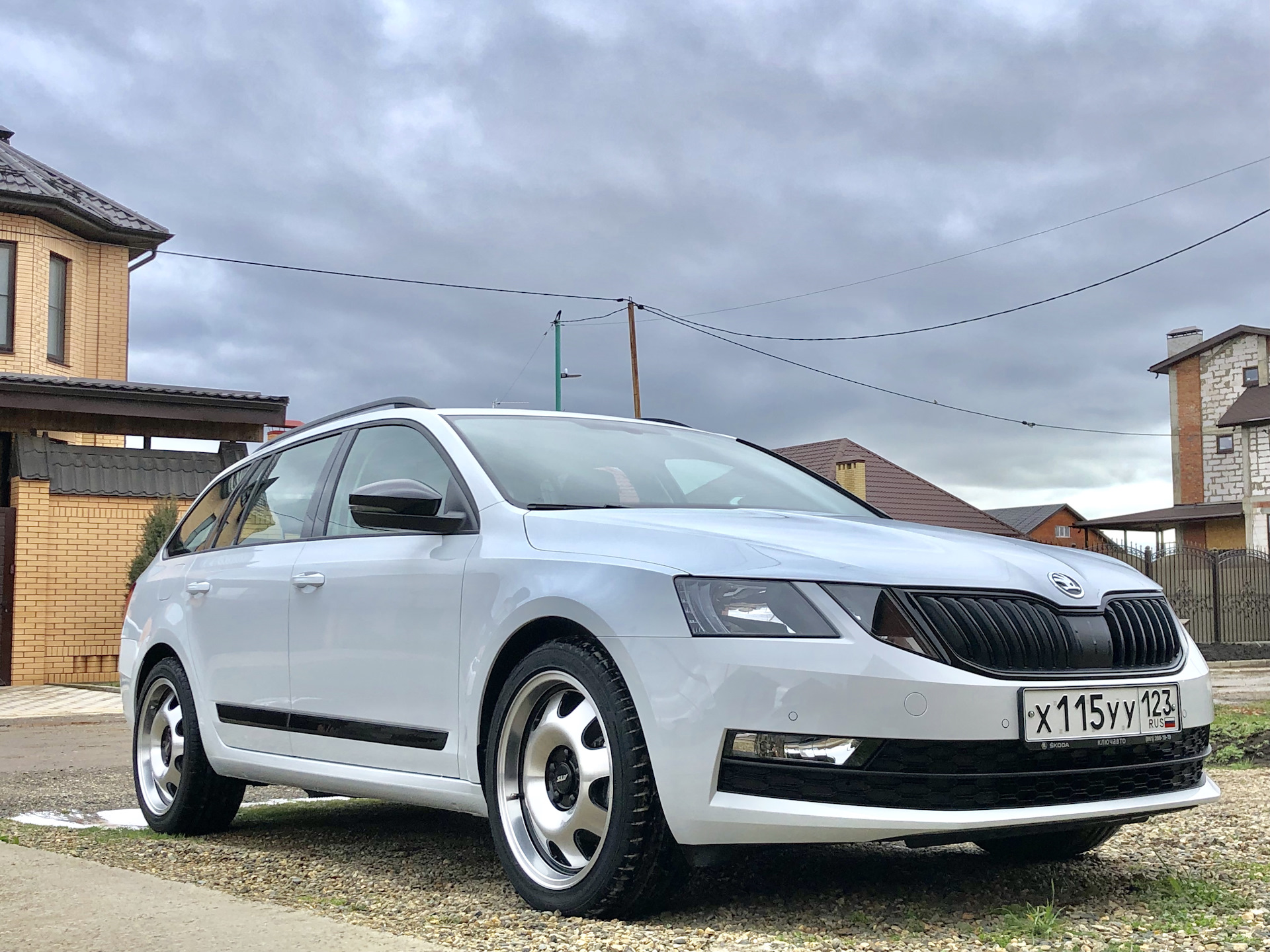 Skoda Octavia Combi drive2