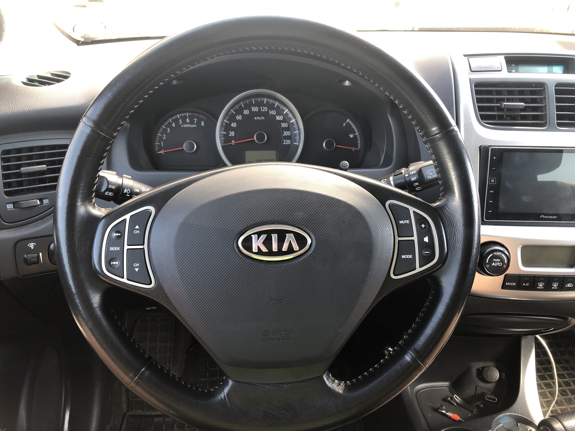 Руль от Оптимы в Kia Ceed