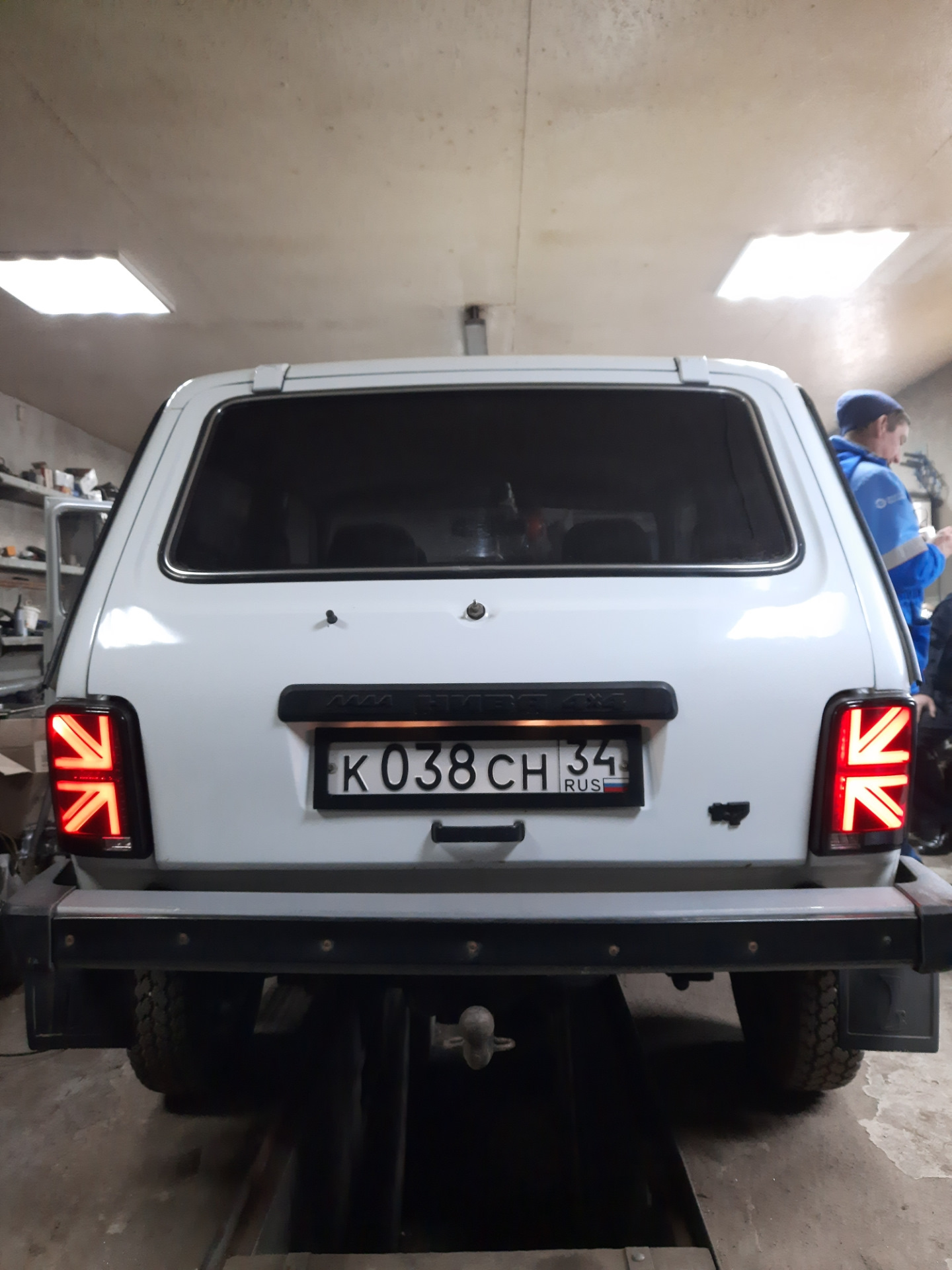 Задняя правая фара. — Lada 4x4 3D, 1,5 л, 2000 года | стайлинг | DRIVE2
