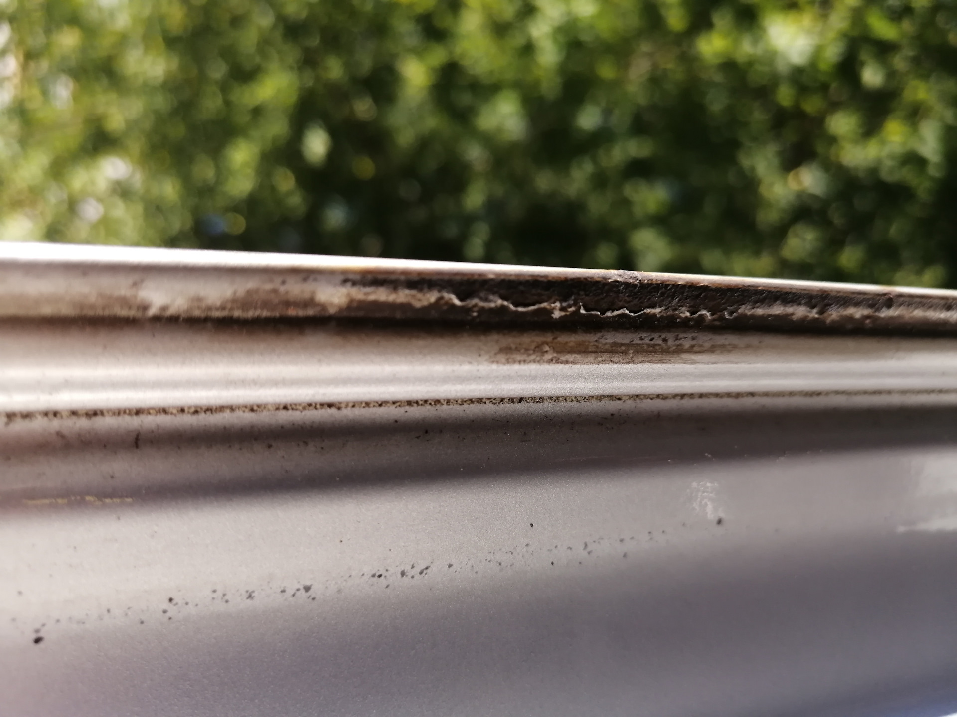 Коррозия дверей и их причины — Lada Гранта, 1,6 л, 2014 года ...