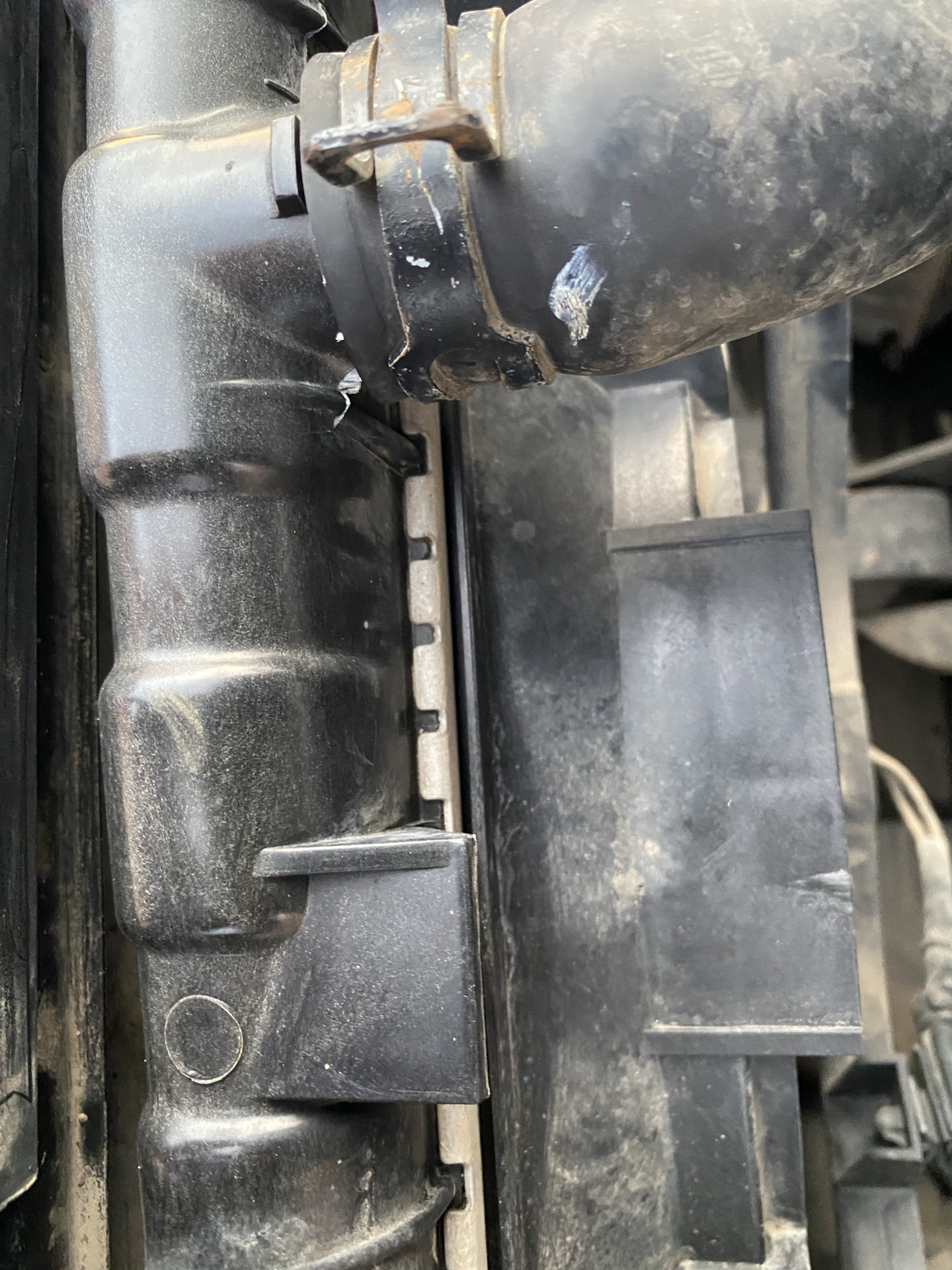 Потек радиатор охлаждения двигателя (нужен совет) — Hyundai Elantra (3G ...