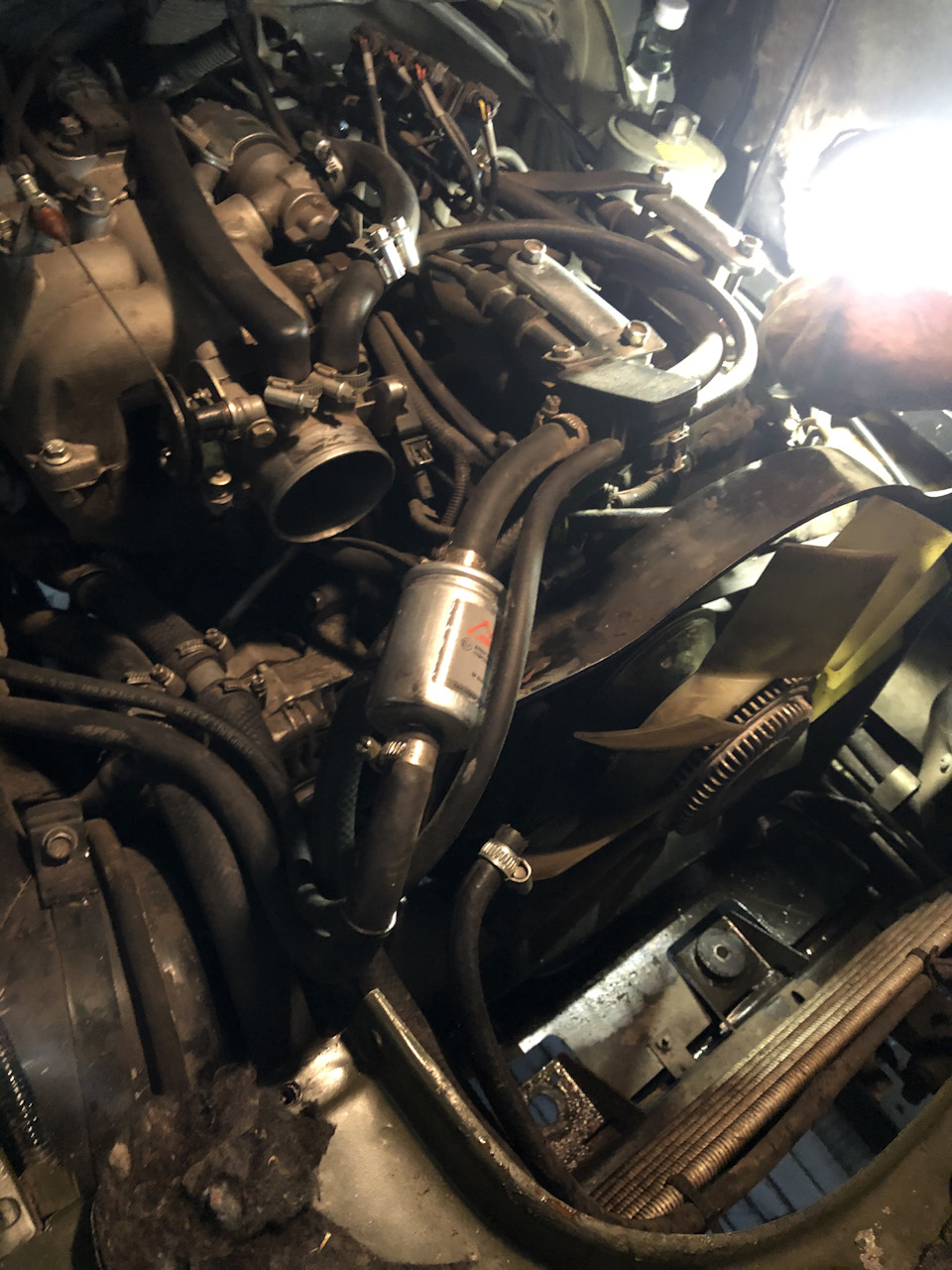 Радиатор протекает всегда — УАЗ 3303, 2,7 л, 2016 года | поломка | DRIVE2