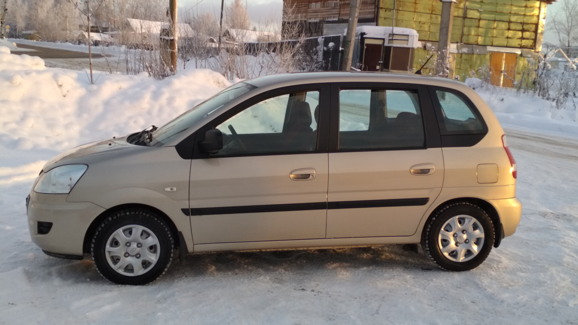 Хендай матрикс отзывы владельцев. Hyundai Matrix 2009. Хендай Матрикс 2009.