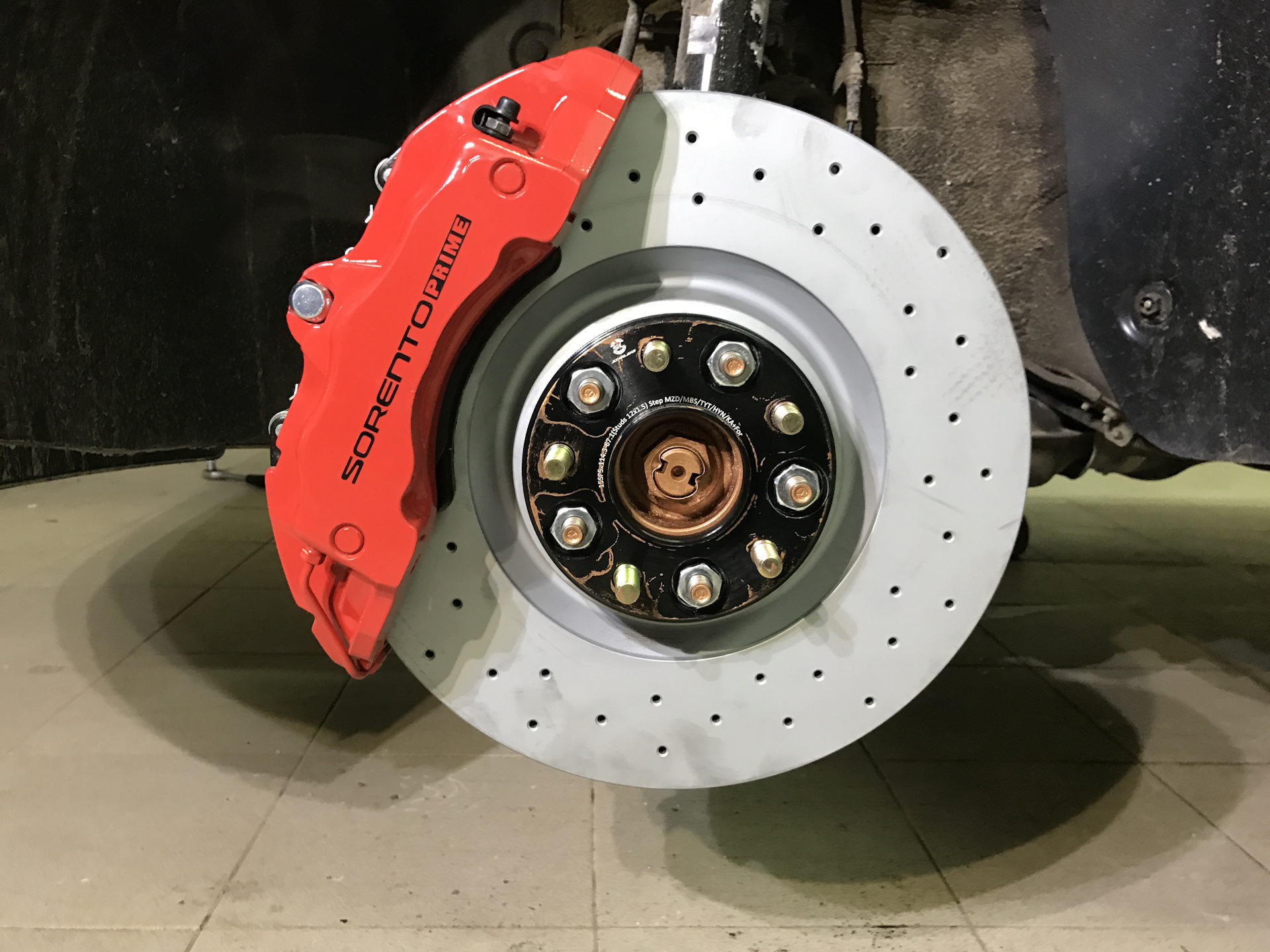 Brembo. Красные суппорта Брембо. Брембо 2 Pot суппорт. BREMBO суппорта трехсоставные. Брембо March Nissan.