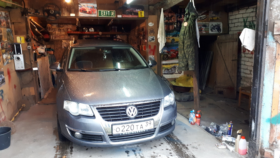 Замена заднего дворника — Volkswagen Passat Variant (B6), 2 л, 2006 ...