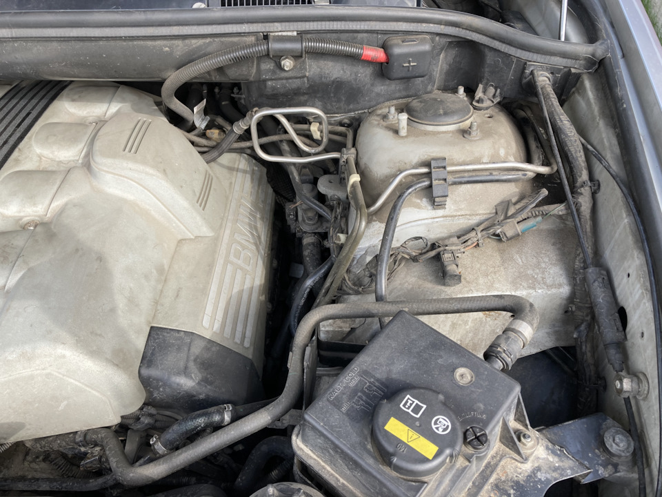 Photo from the logbook BMW X5 (E53)