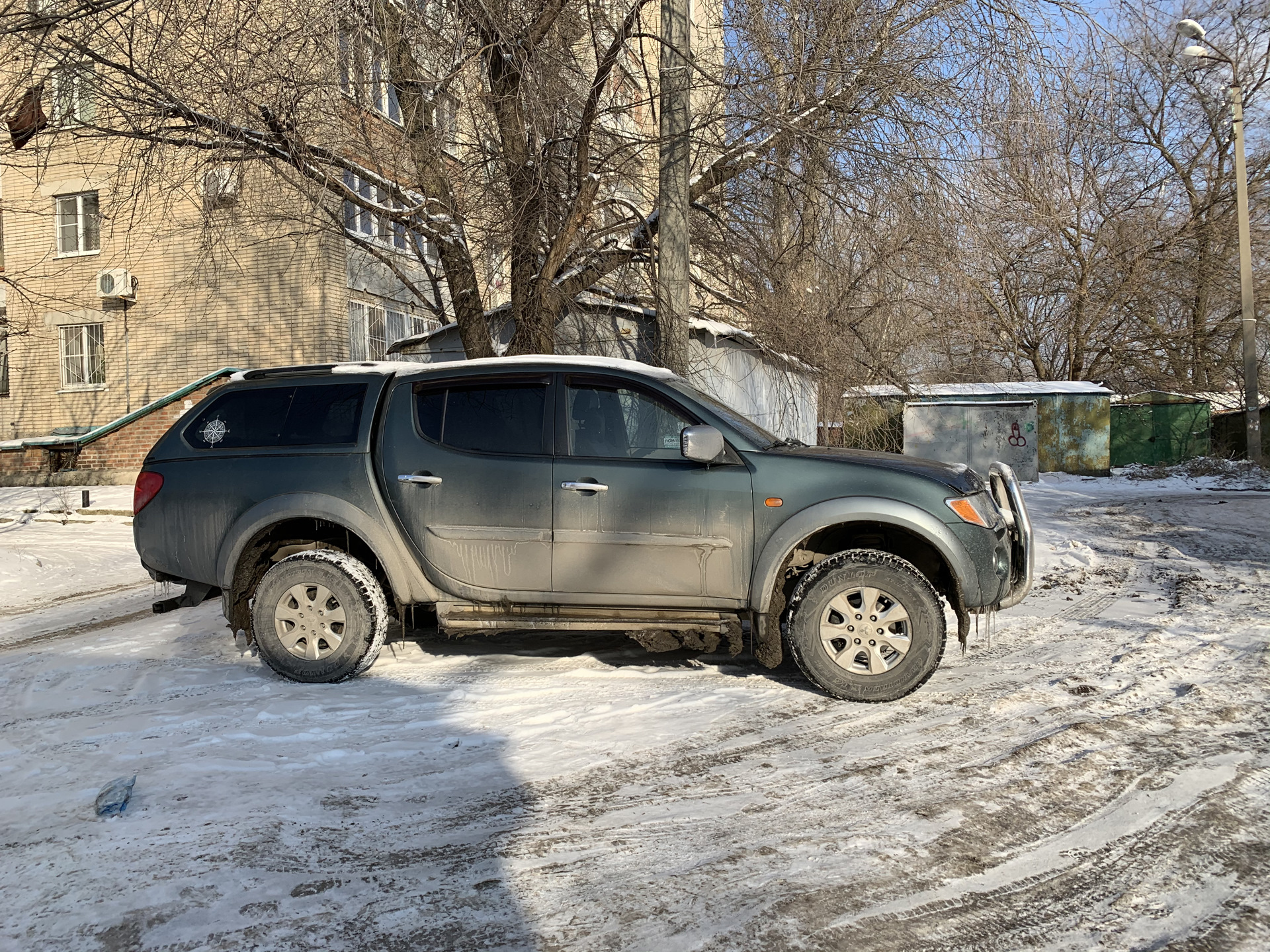 Мицубиси ростов. L 200 Mitsubishi Бегемот