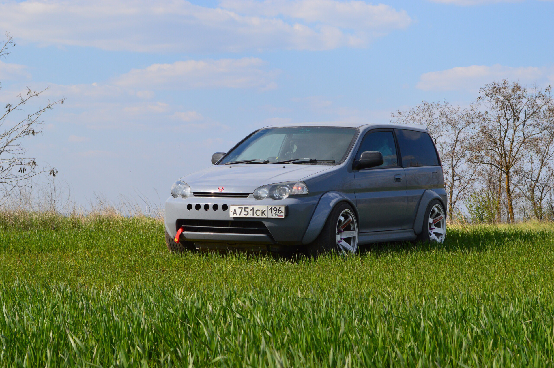 Н рв. Honda HR-V 1999 stance. Honda HR-V Tuning. Honda HR-V 2000 обвес. Хонда HR V 1999.