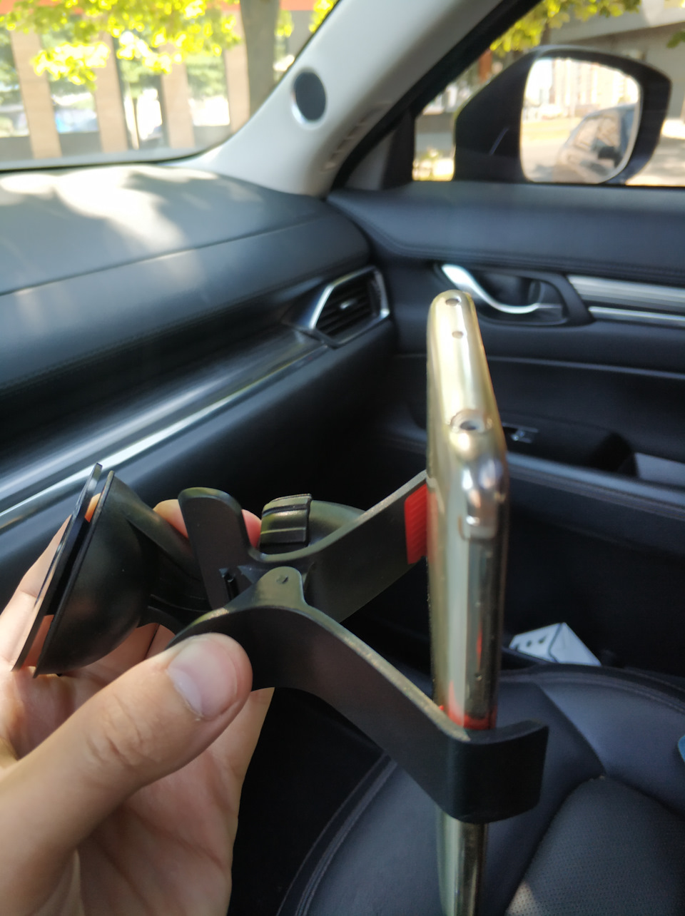 jIAAAgP y A 960 держатель для телефона мазда сх5