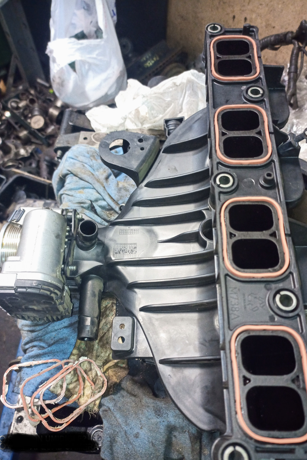 Замена прокладок впускного коллектора. — Jaguar XF (1G), 9,9 л, 2014 ...