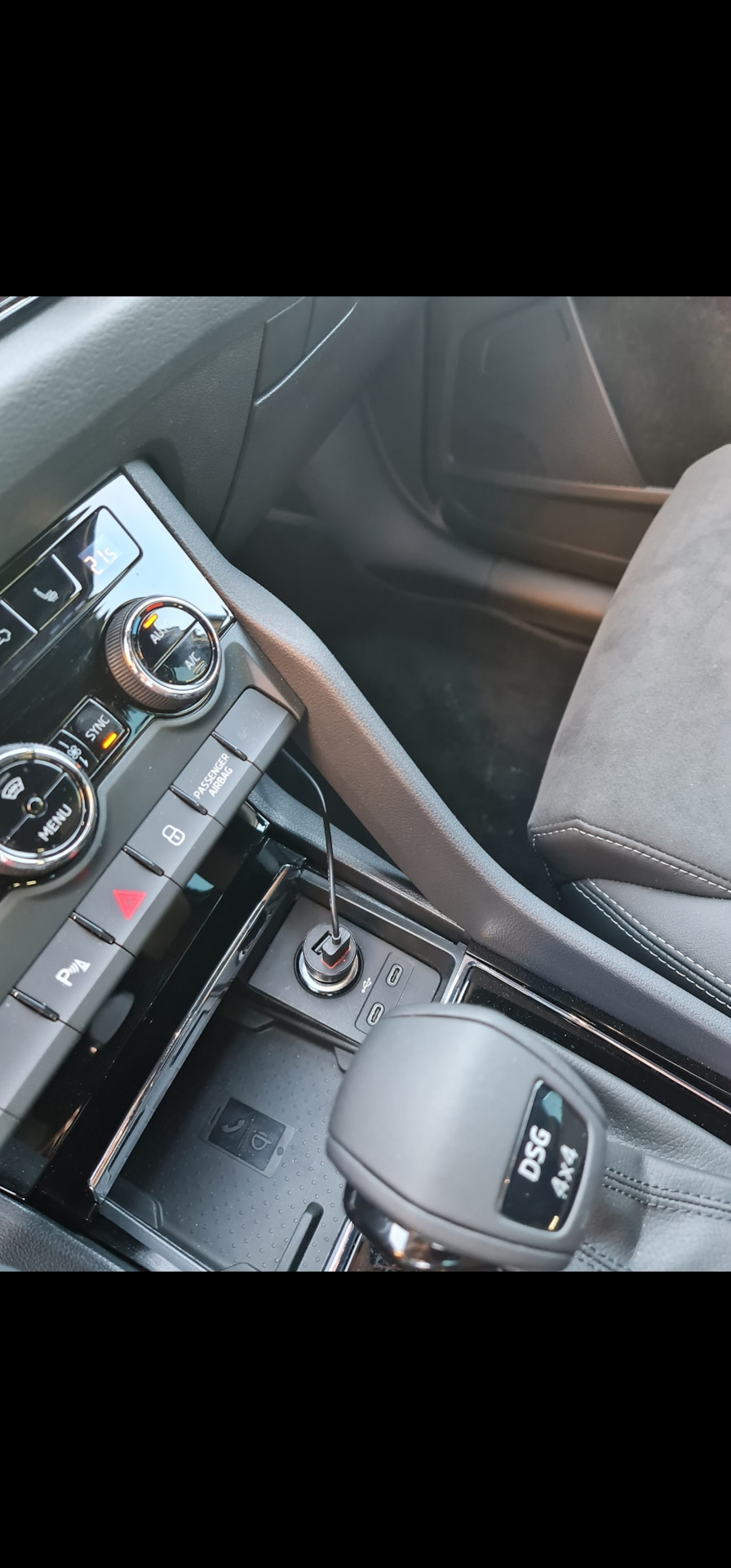 Видеорегистратор — Skoda Kodiaq, 2 л, 2021 года | аксессуары | DRIVE2