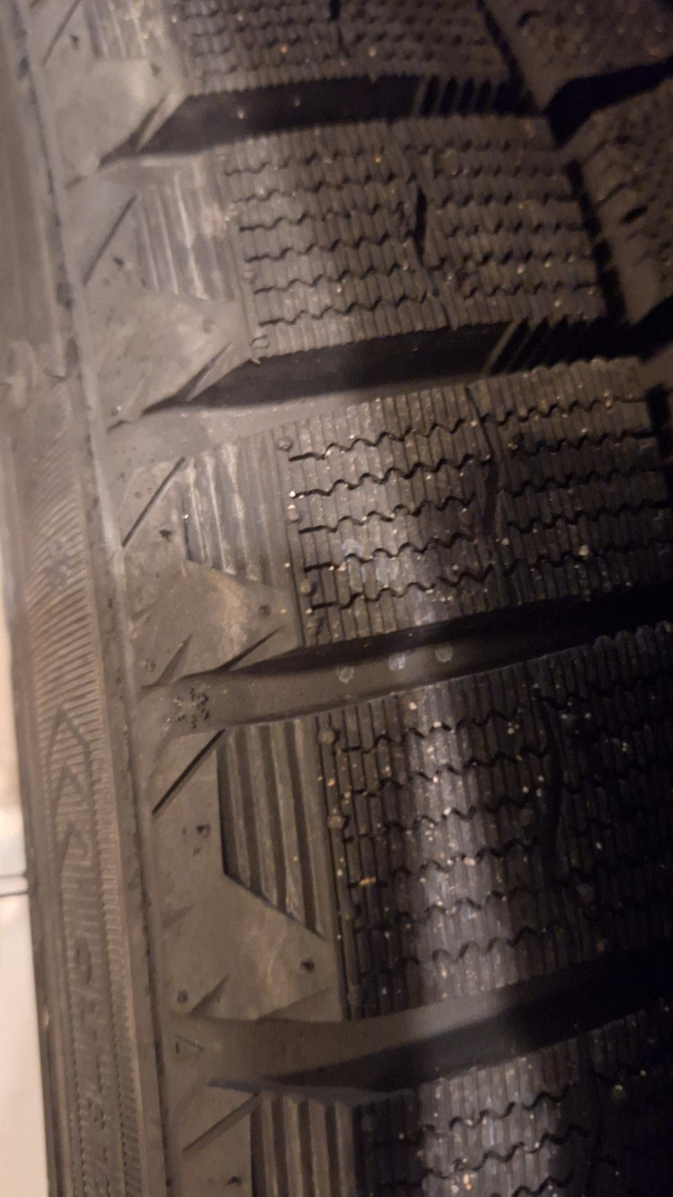 Замена шипованной резины на нешипованную — Chrysler 300 (300C) (1G), 6 ...