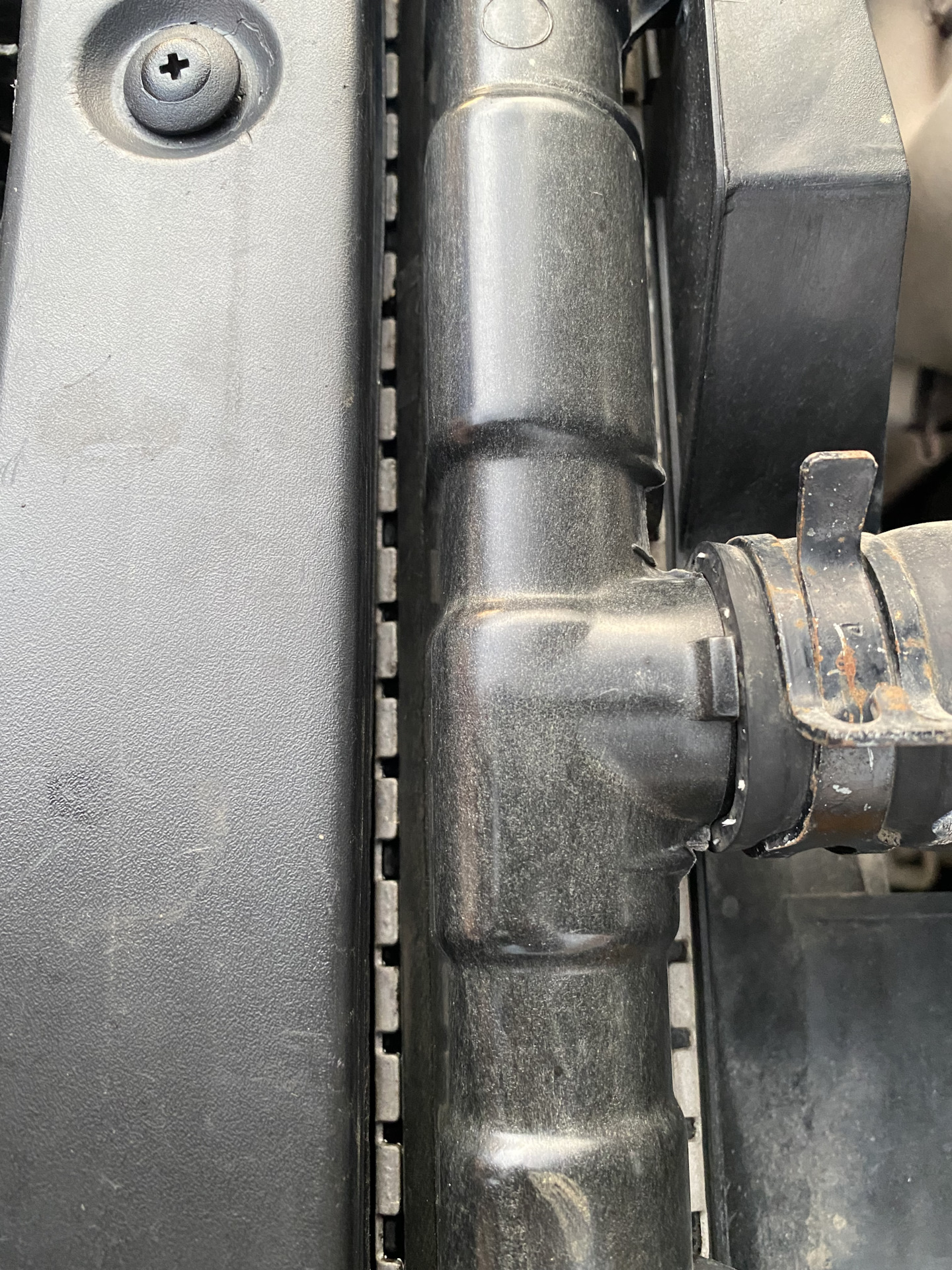 Потек радиатор охлаждения двигателя (нужен совет) — Hyundai Elantra (3G ...