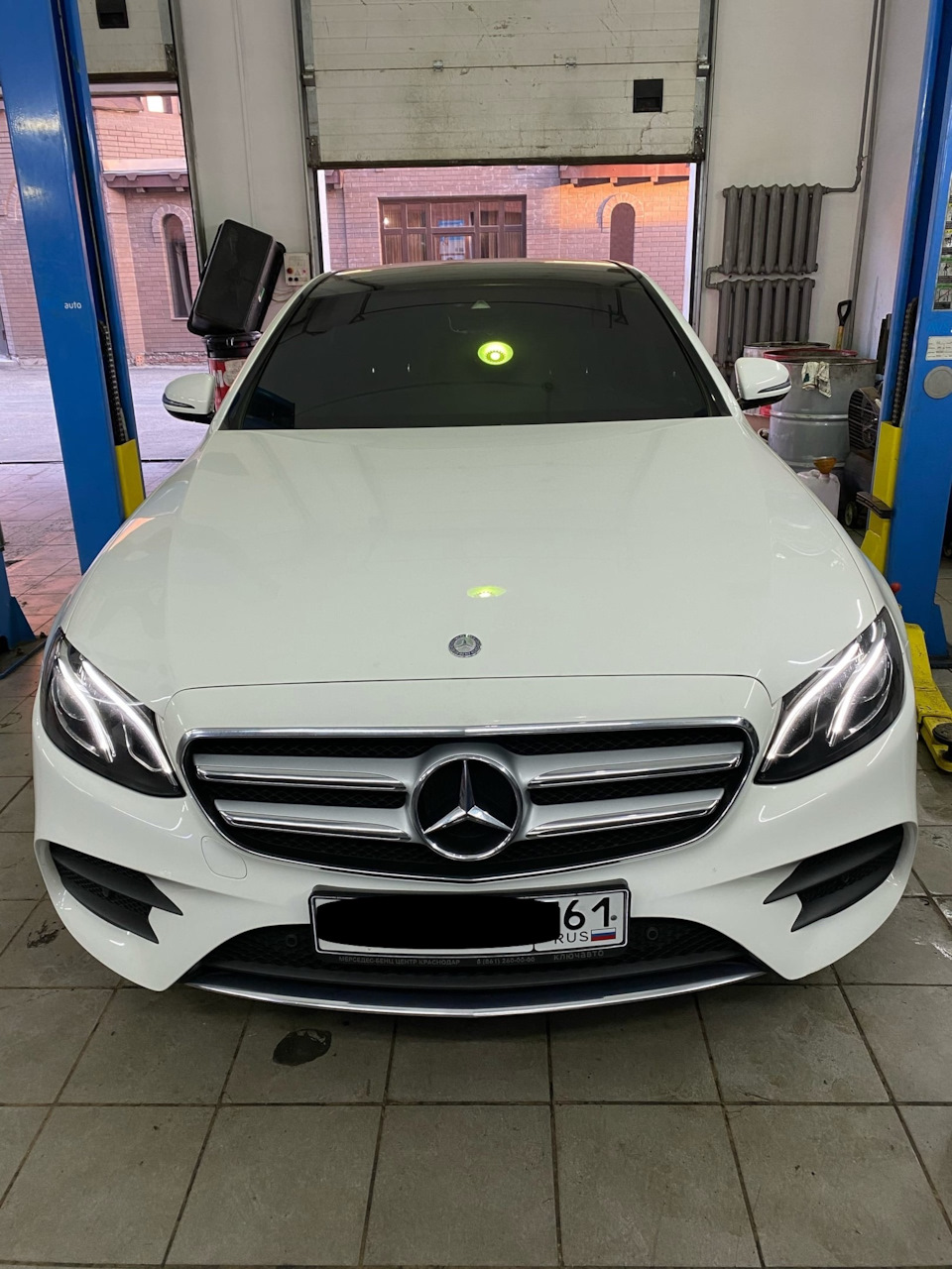 Фото в бортжурнале Mercedes-Benz E-class (W213)