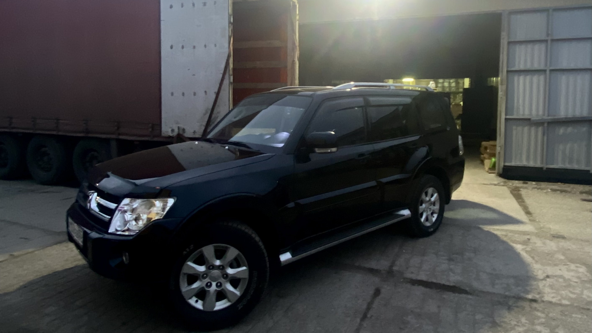 Mitsubishi Pajero (4G) 3.0 бензиновый 2011 | 6G72 3.0 на DRIVE2