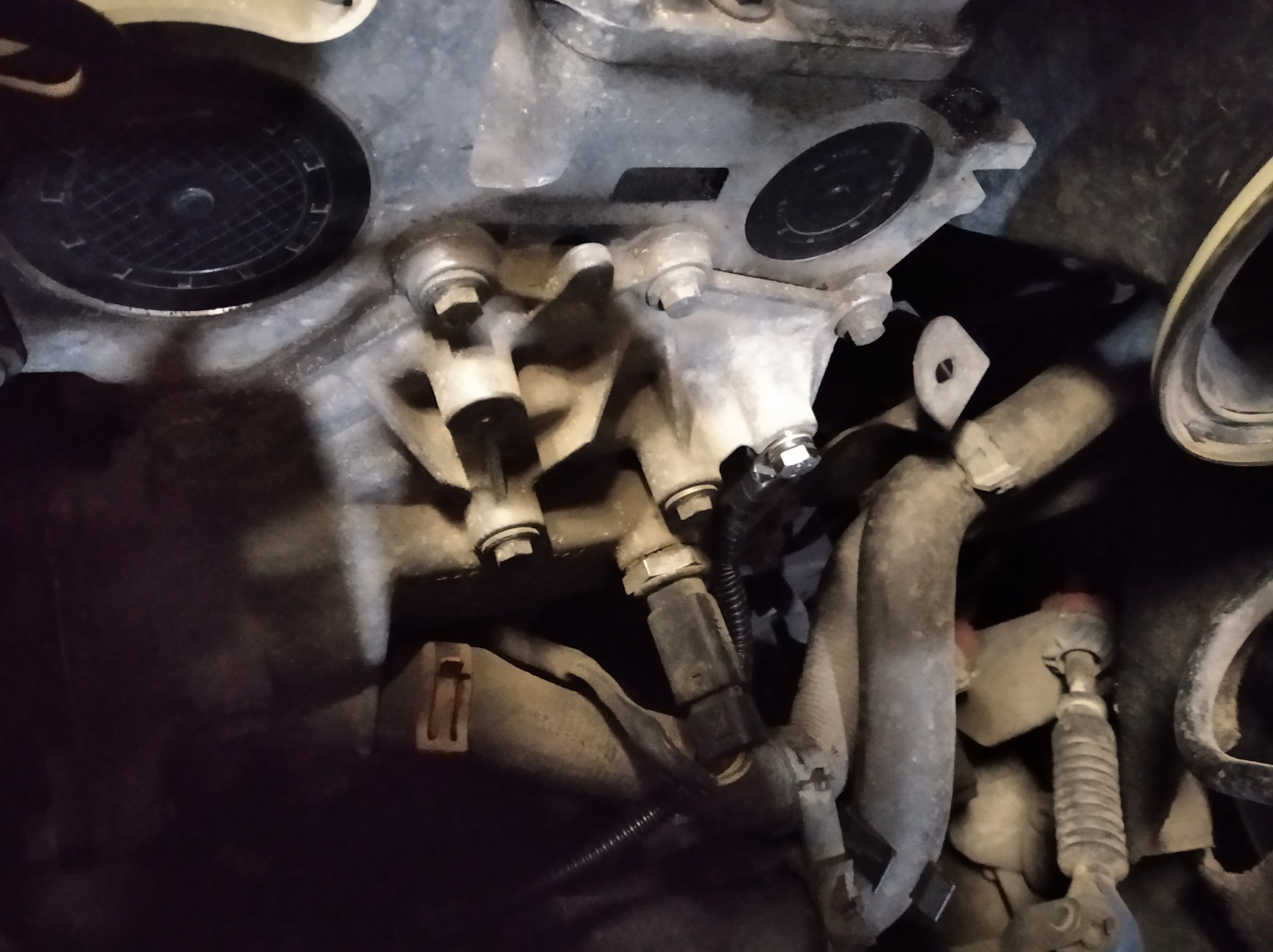 4. Датчик охлаждающей жидкости рено меган 2. Датчик охлаждающей жидкости меган 2 1. Датчик охлаждающей жидкости рено меган 2. Датчик температуры двигателя меган 2.