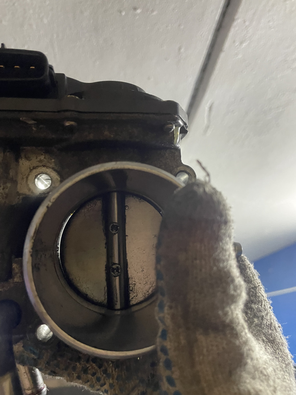 Чистка дроссельной заслонки Kia Ceed GT — KIA Ceed GT, 1,6 л., 2015 ...